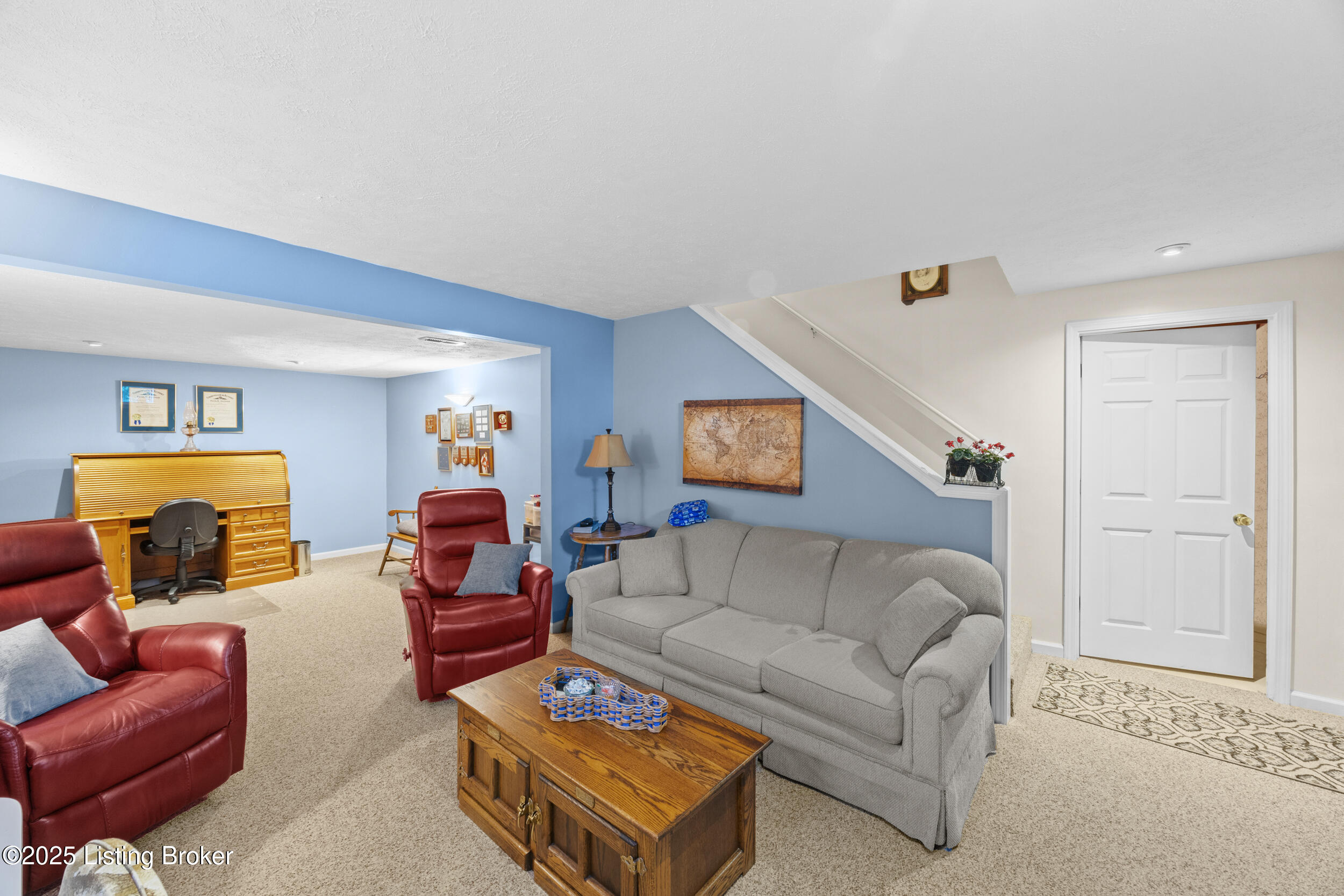 9111 Blowing Tree Rd