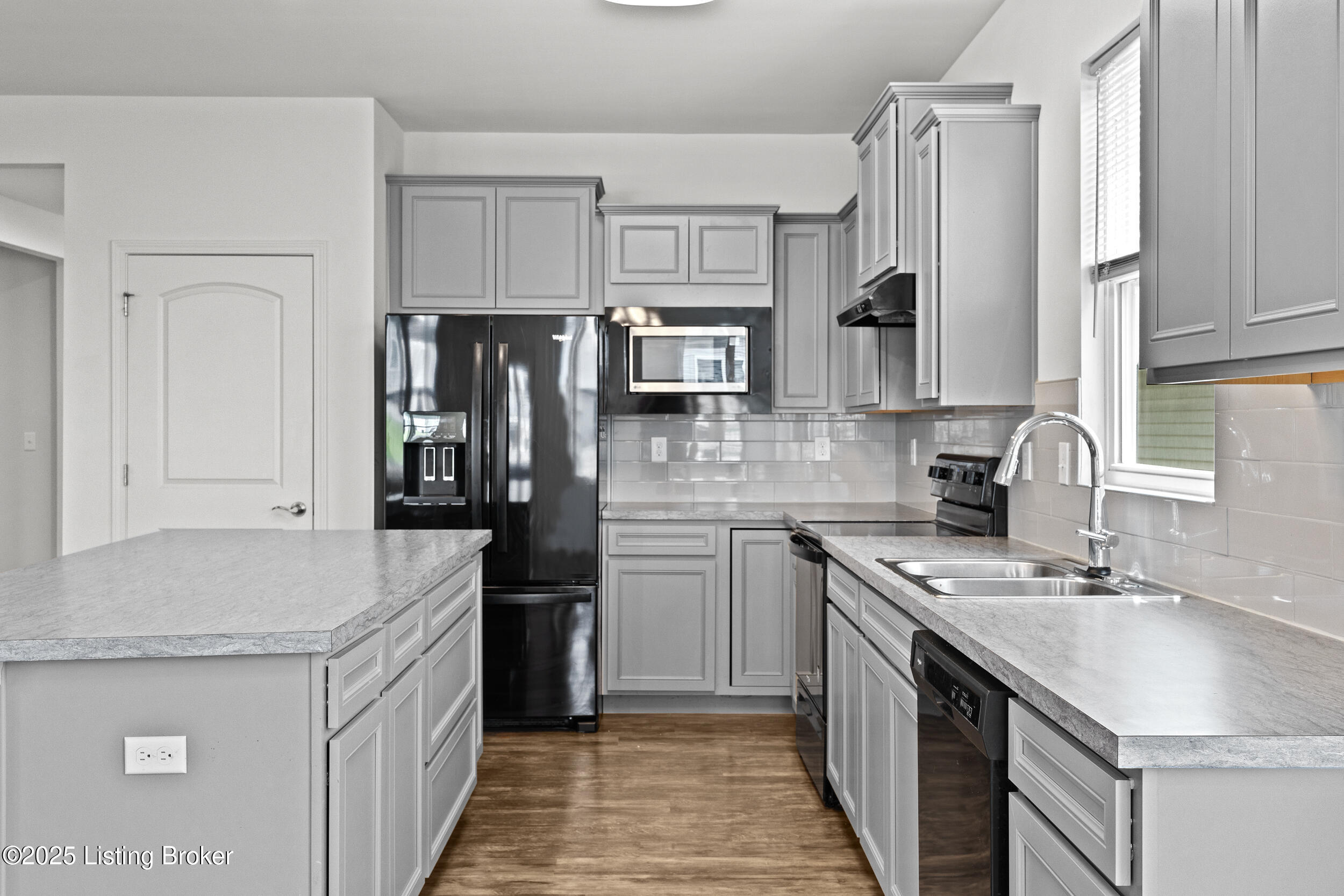 3703 Creekstone Bluff Blvd, La Grange