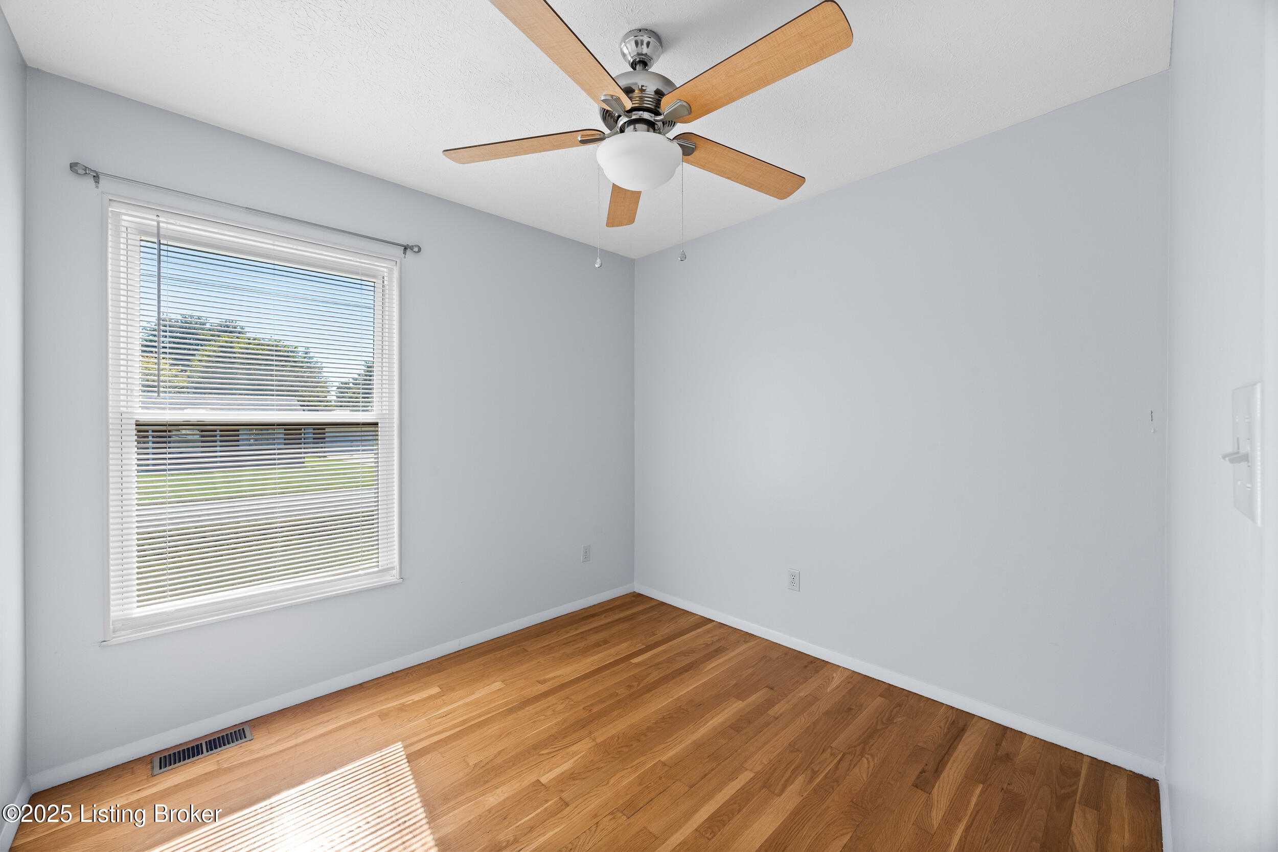 330 Norwood Way, Louisville