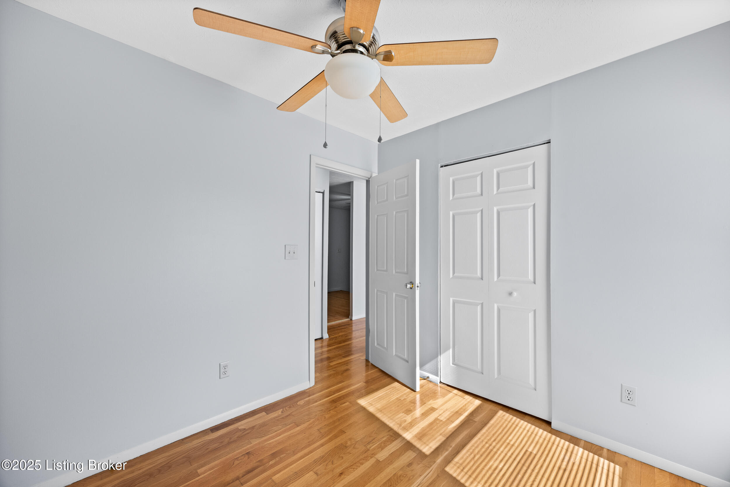 330 Norwood Way, Louisville