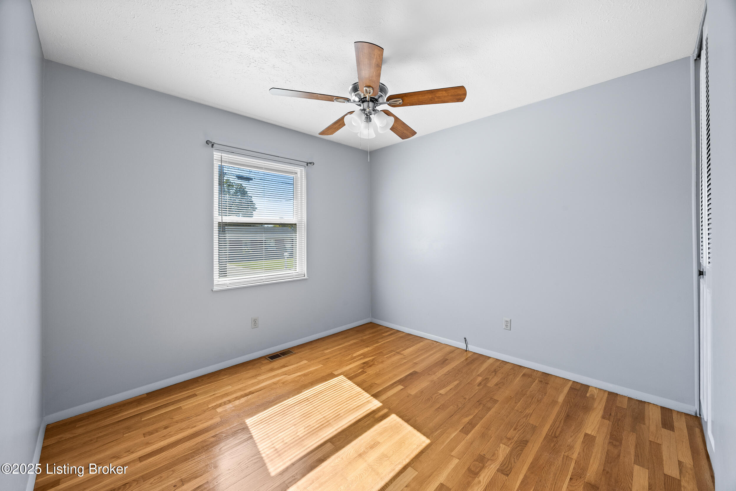 330 Norwood Way, Louisville