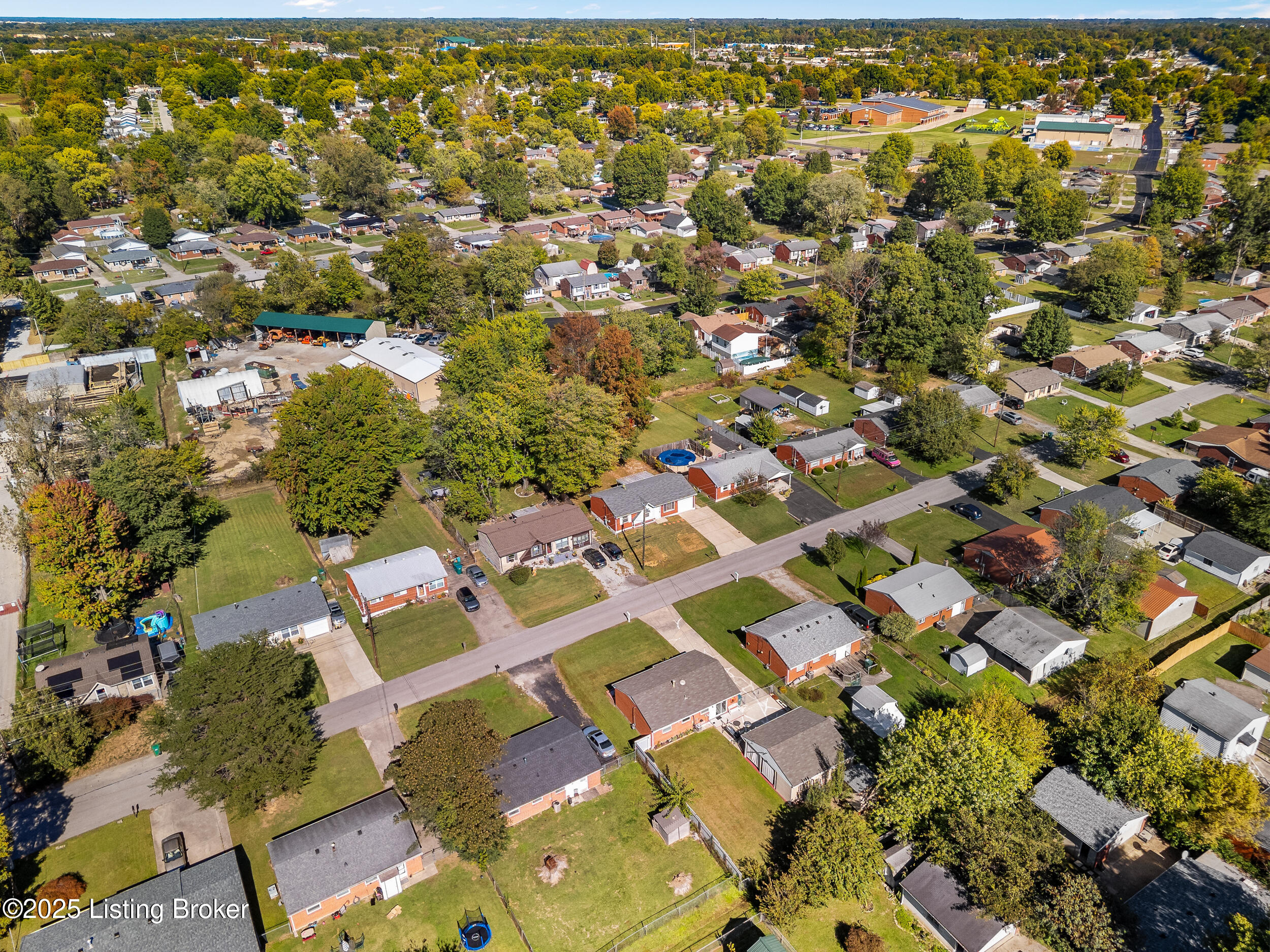 330 Norwood Way, Louisville