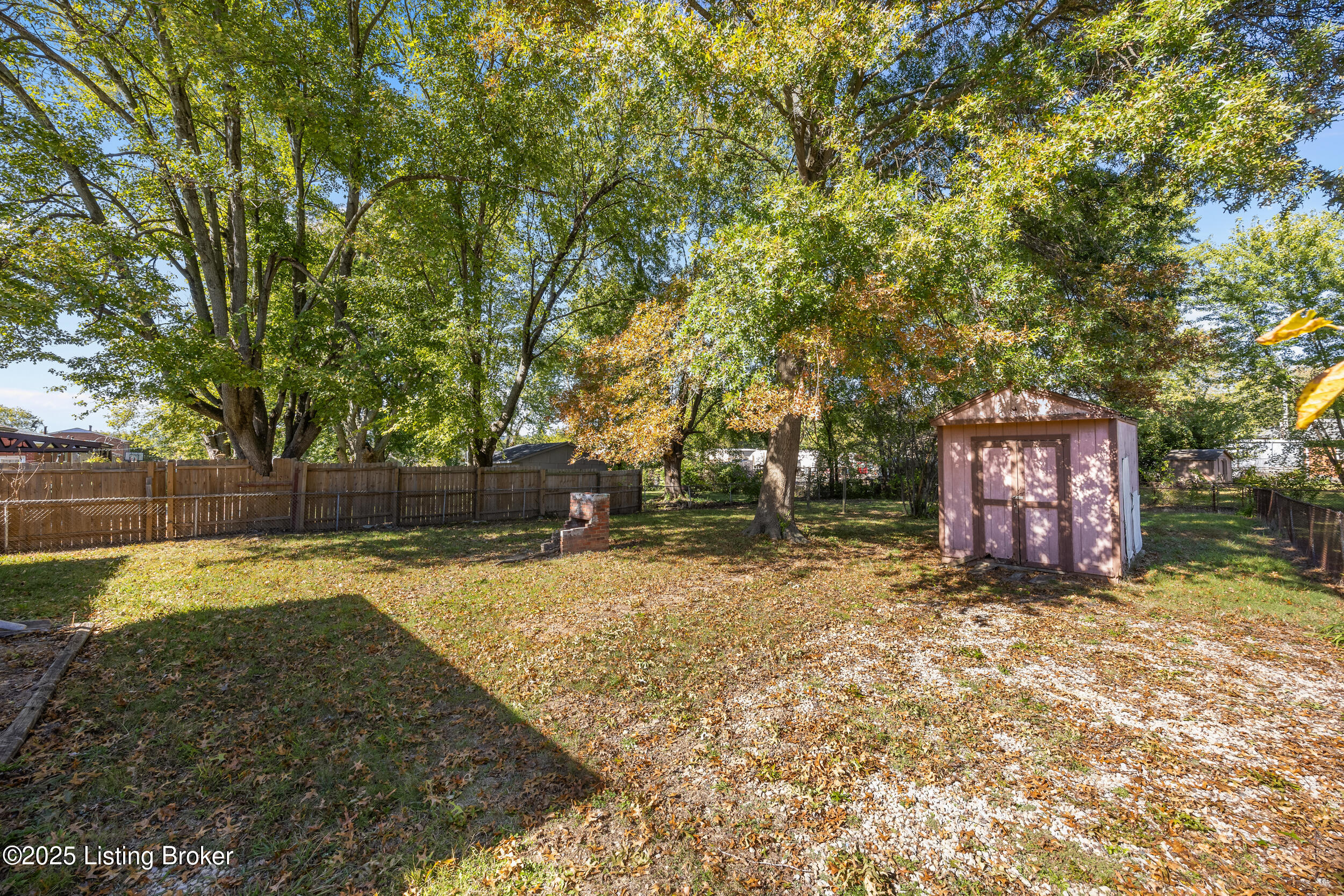 330 Norwood Way, Louisville