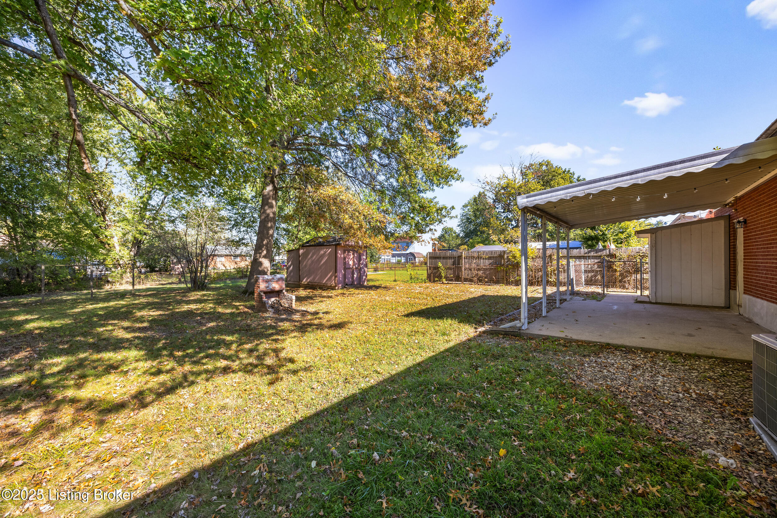 330 Norwood Way, Louisville