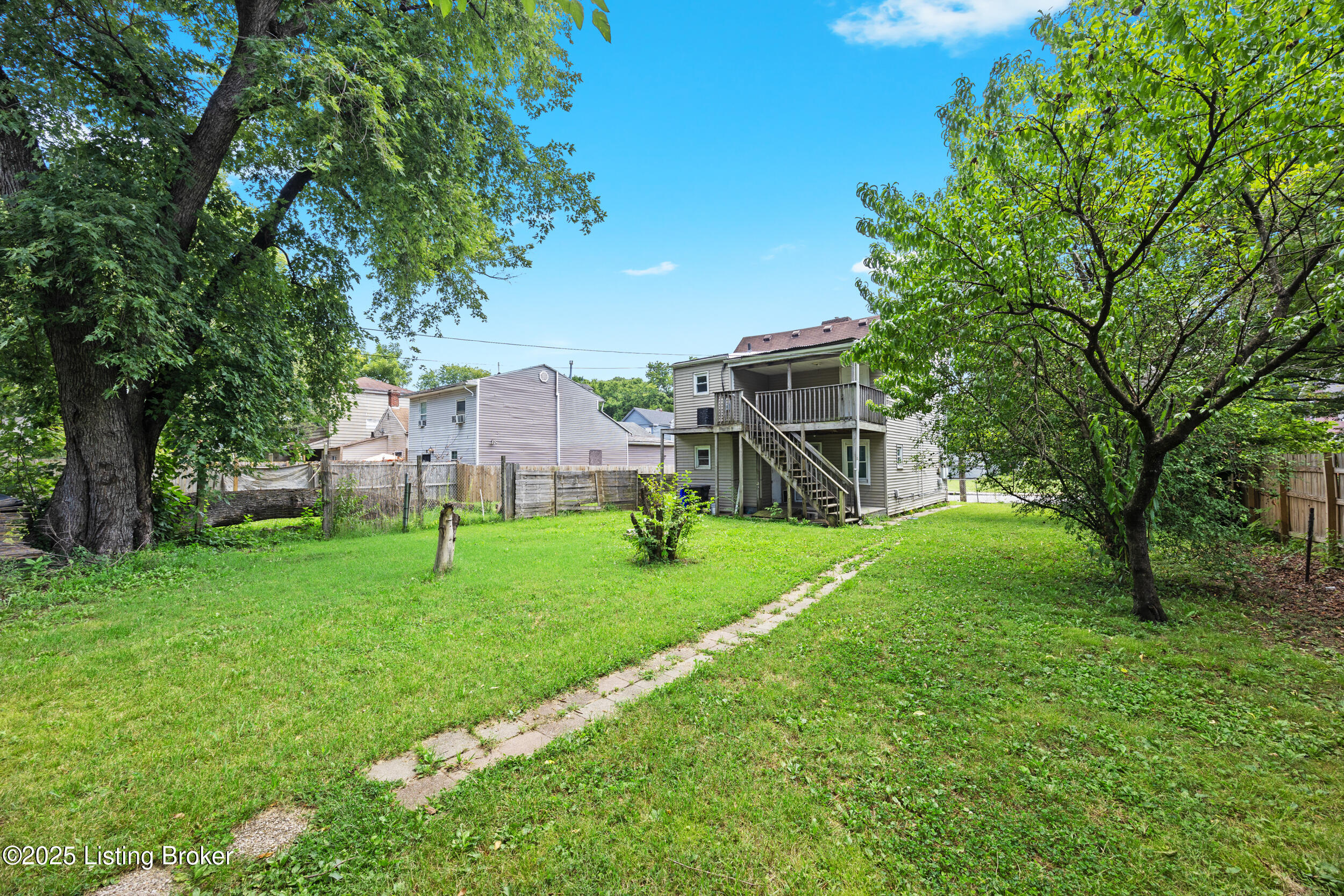 1785 W Hill St, Louisville