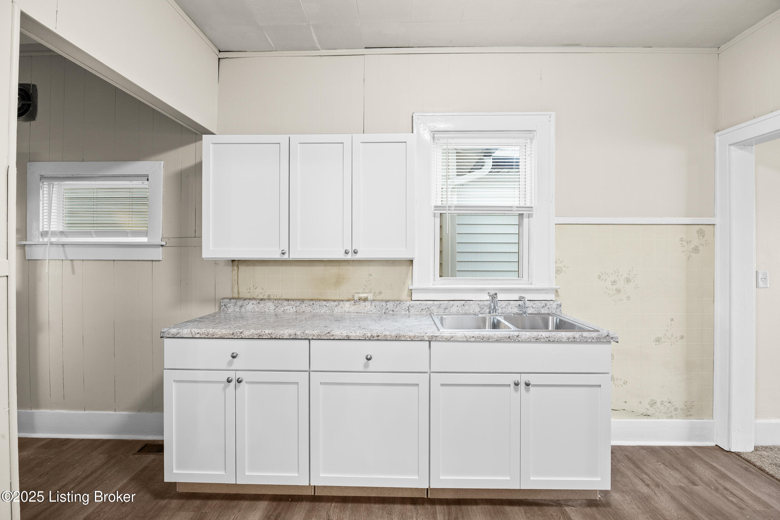 3129 Taylor Blvd, Louisville