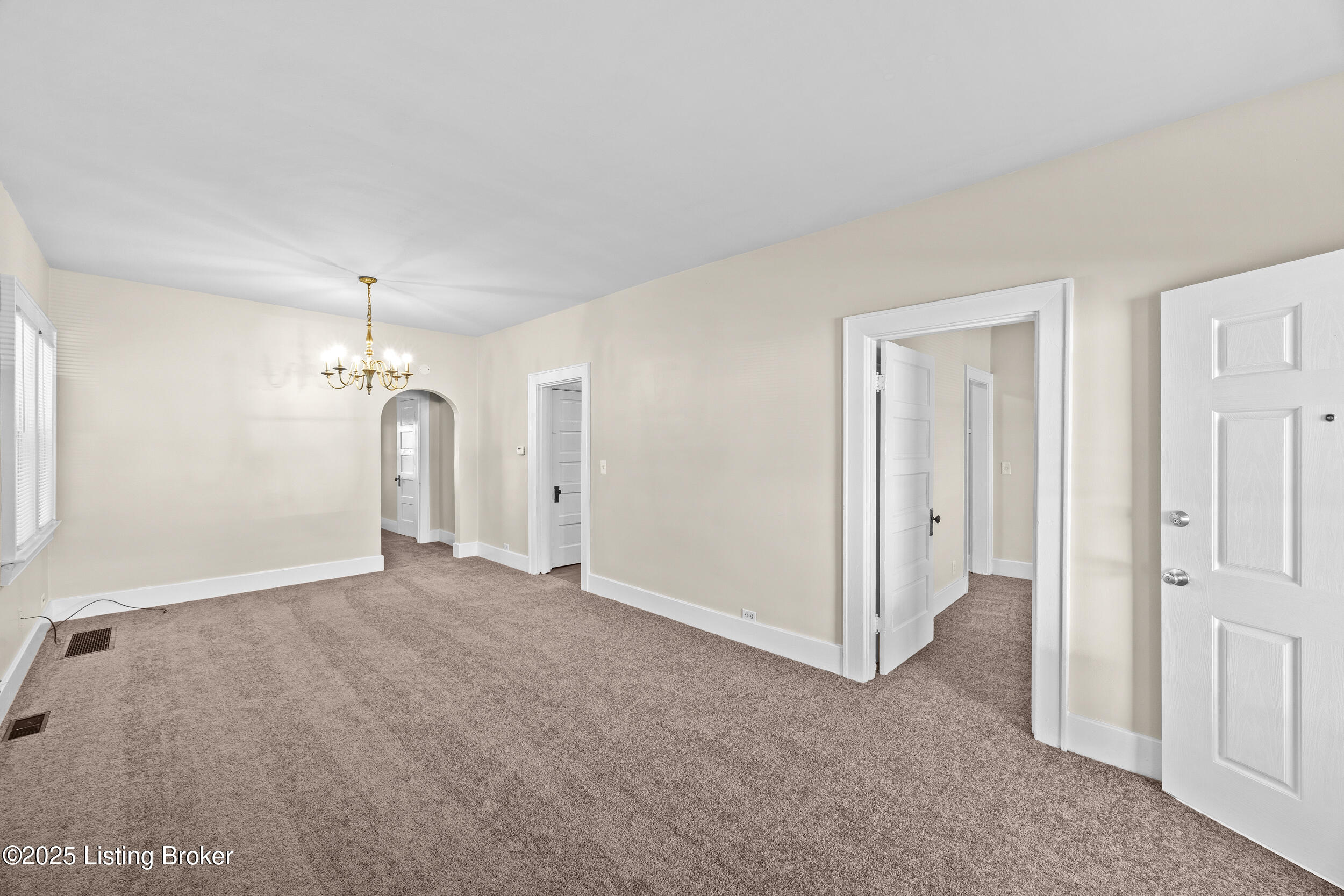 3129 Taylor Blvd, Louisville