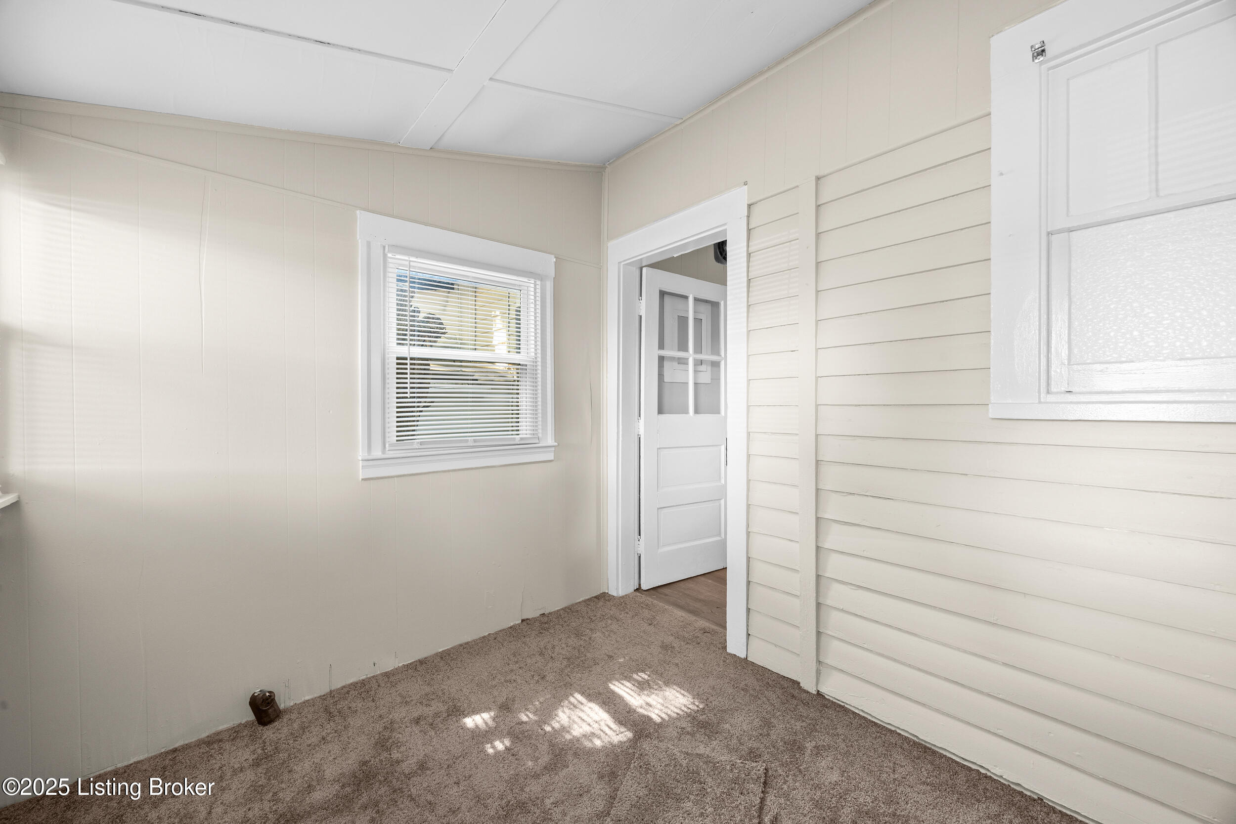 3129 Taylor Blvd, Louisville