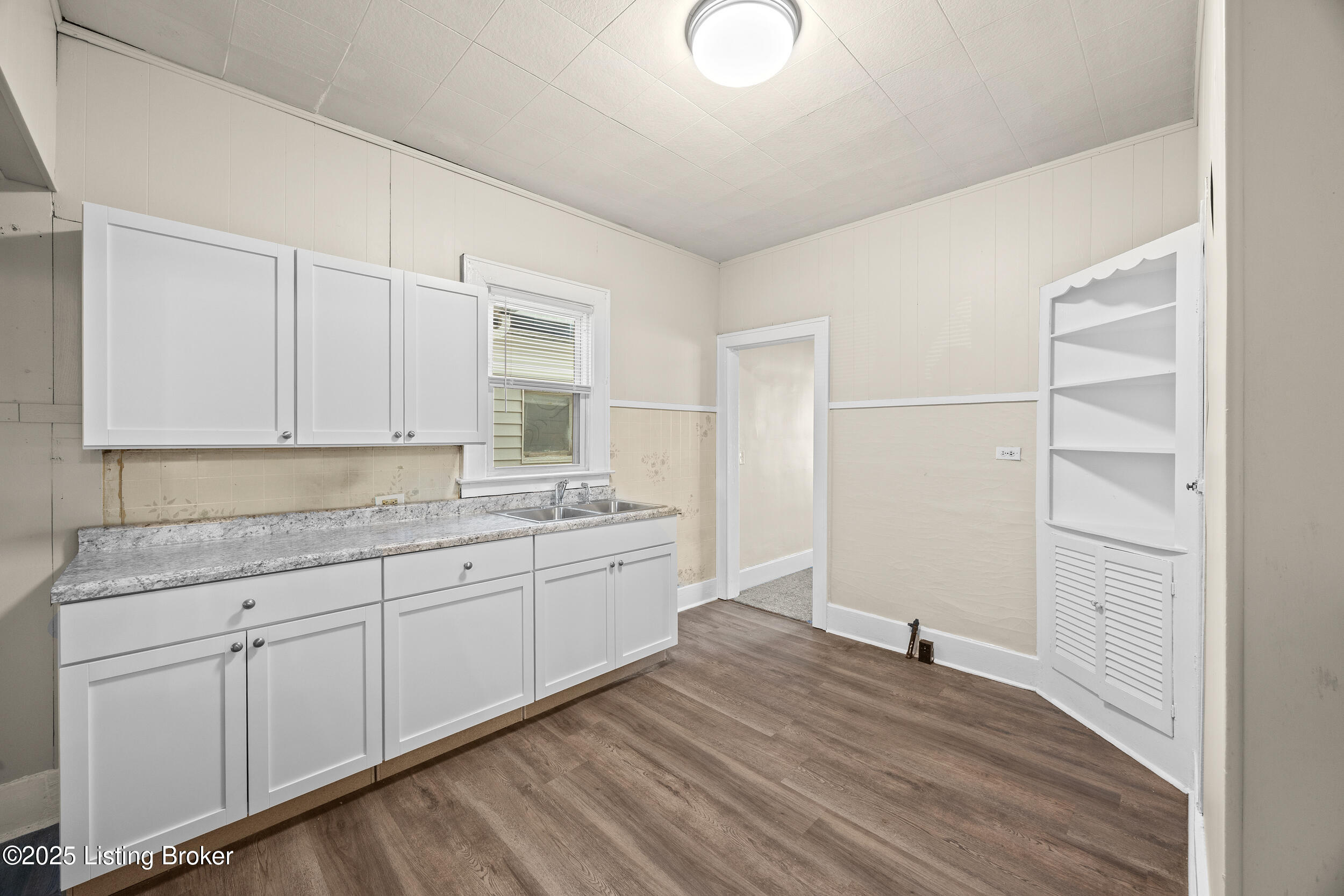 3129 Taylor Blvd, Louisville