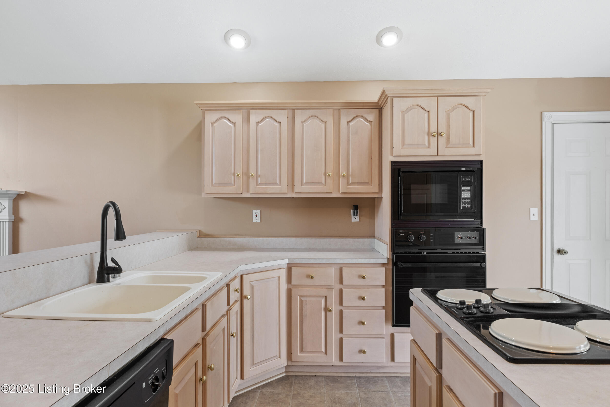 113 Taylor Ct, Mt Washington