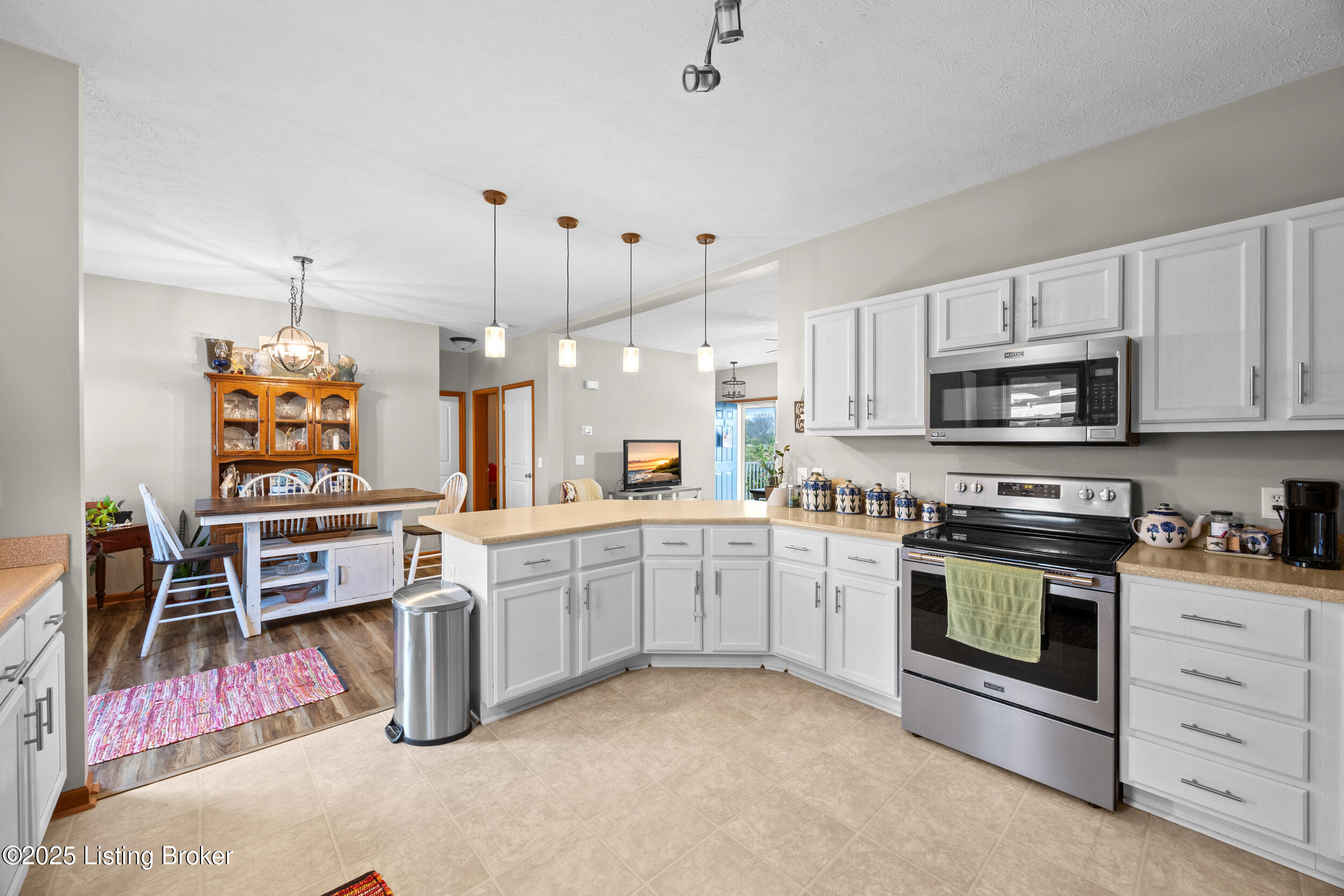 323 Oxmoor Dr, Elizabethtown