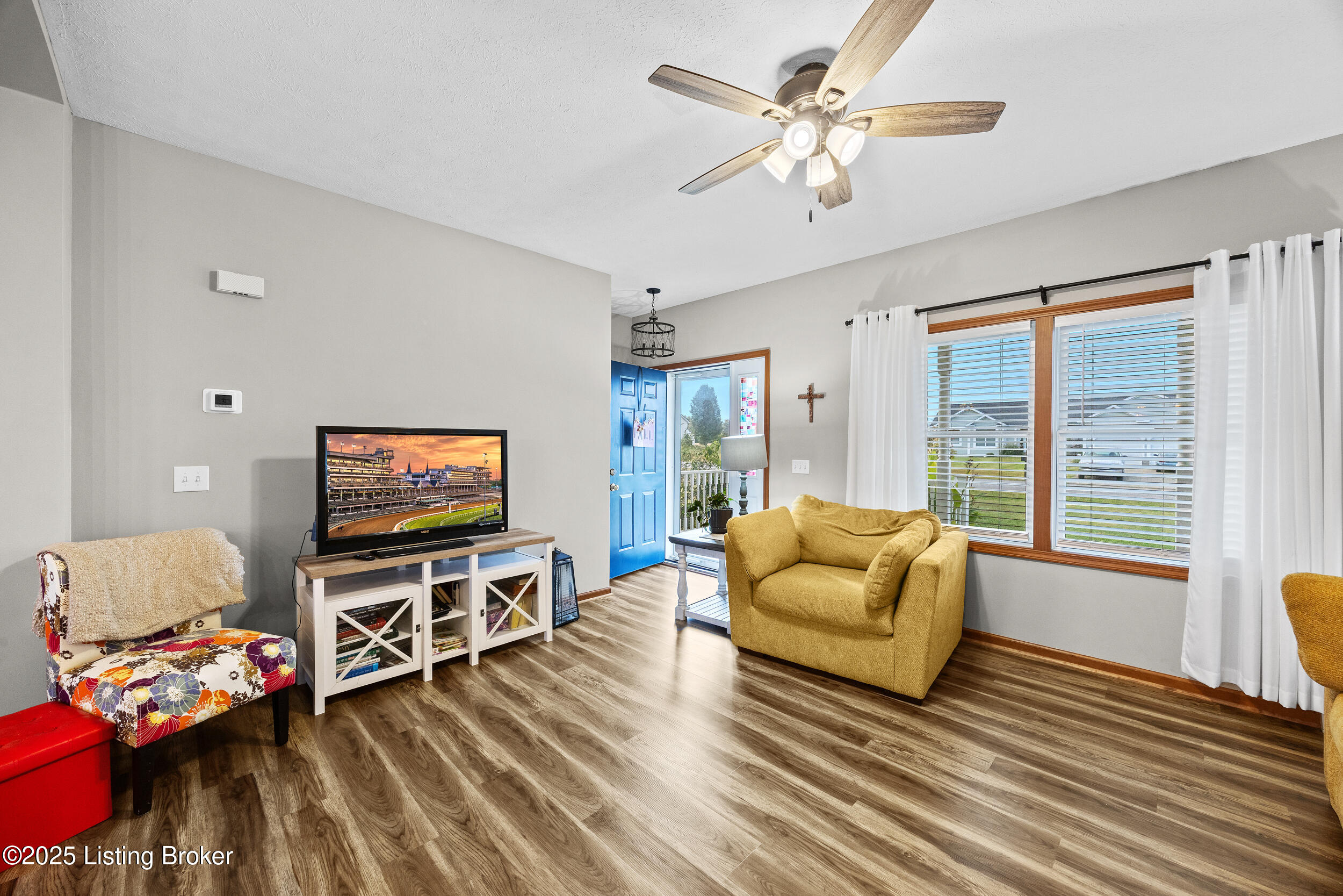 323 Oxmoor Dr, Elizabethtown