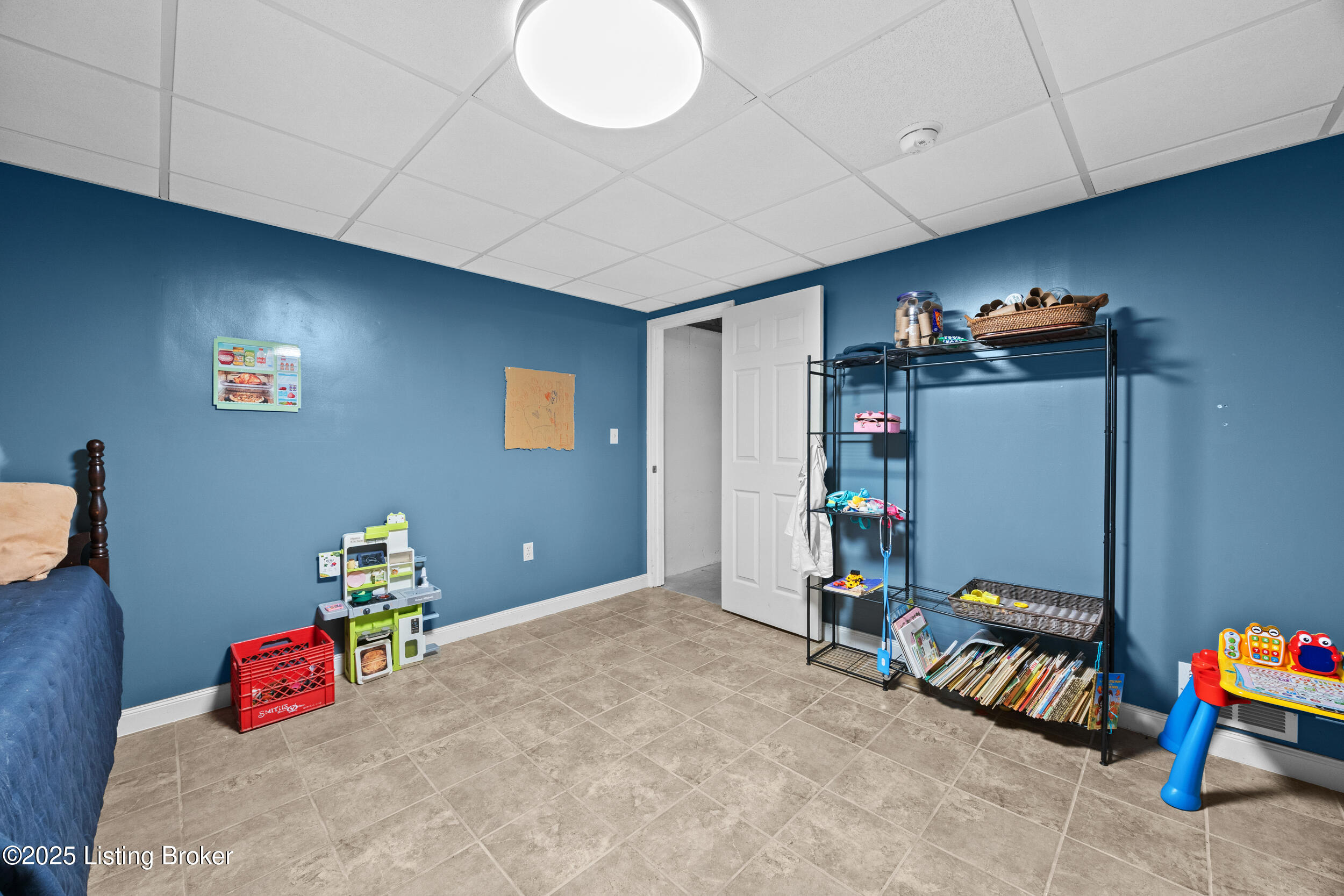 323 Oxmoor Dr, Elizabethtown