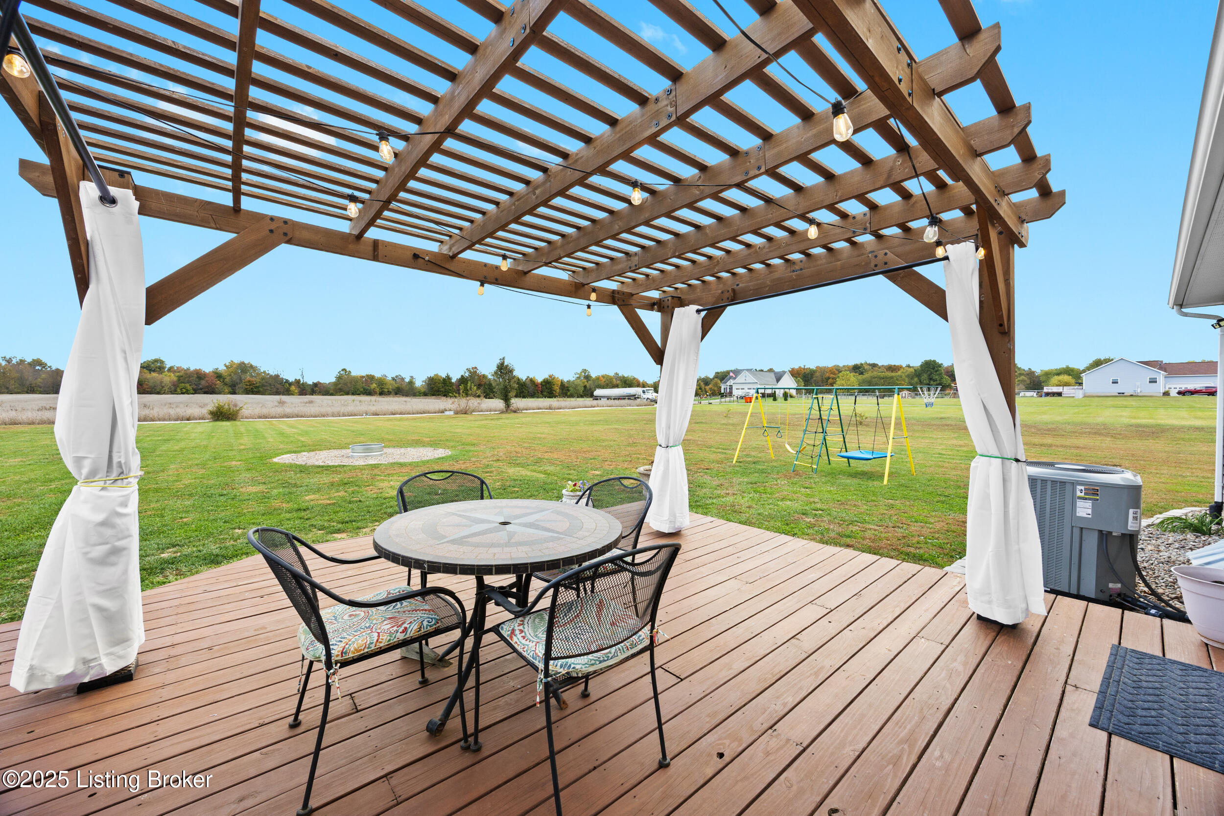 323 Oxmoor Dr, Elizabethtown