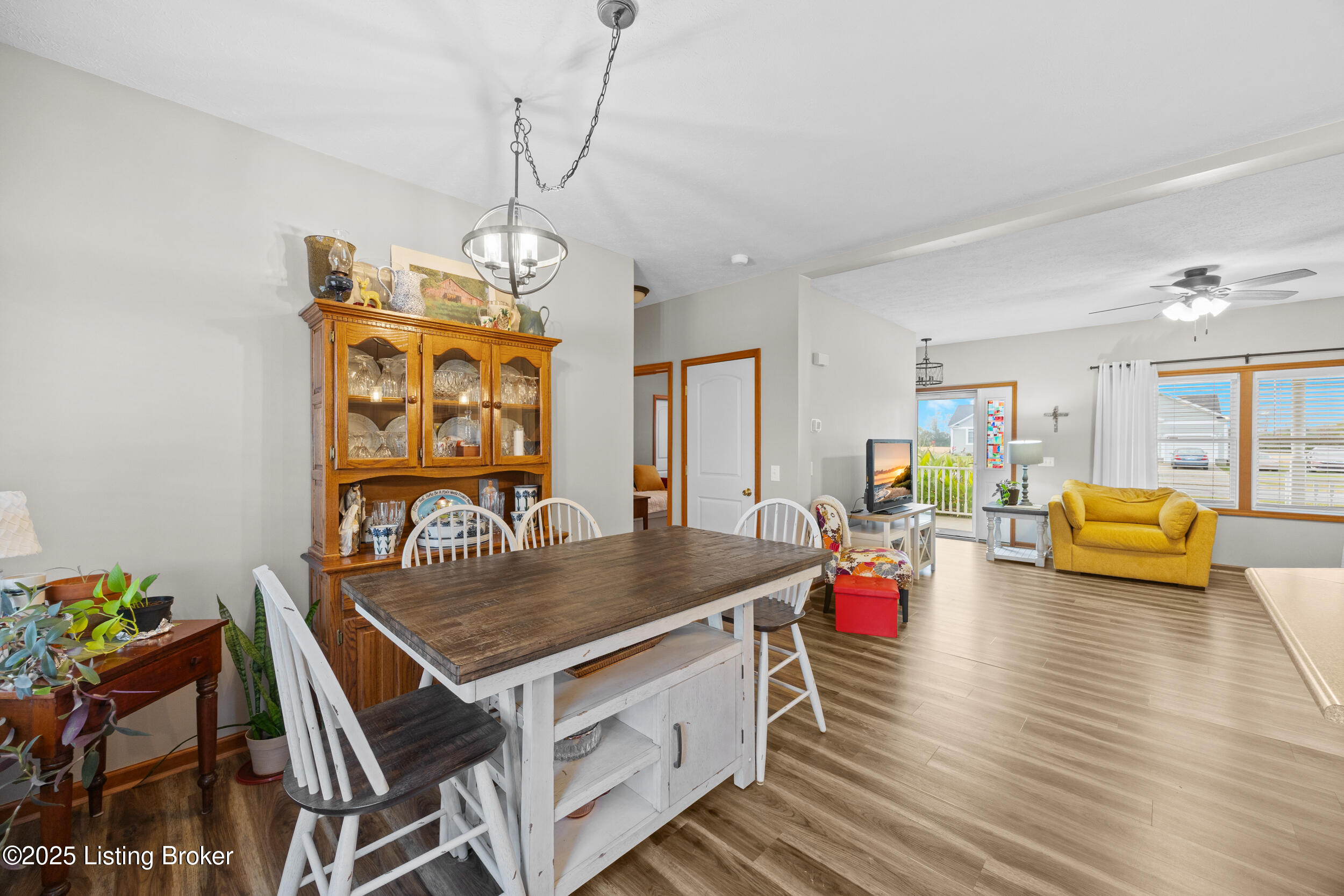 323 Oxmoor Dr, Elizabethtown