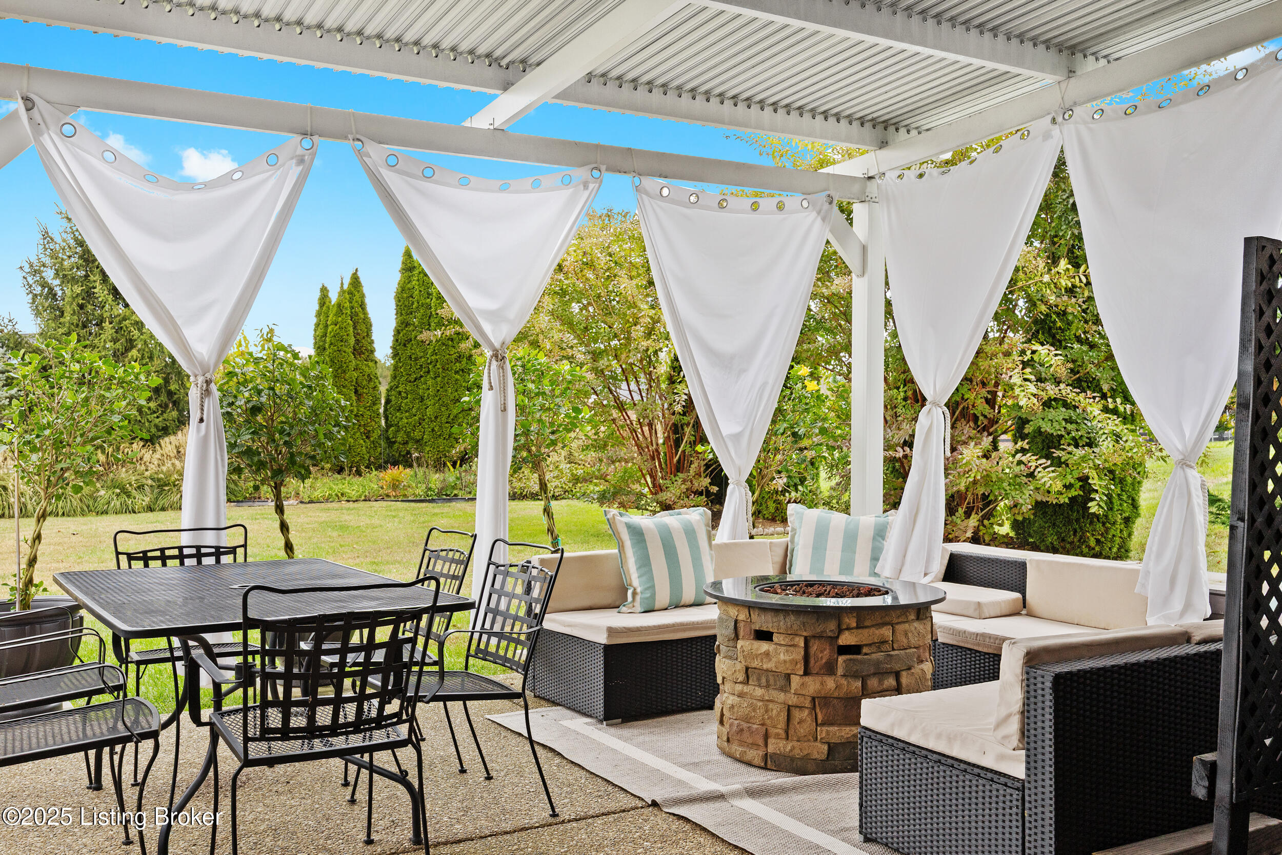 1505 Church Side Dr, Goshen