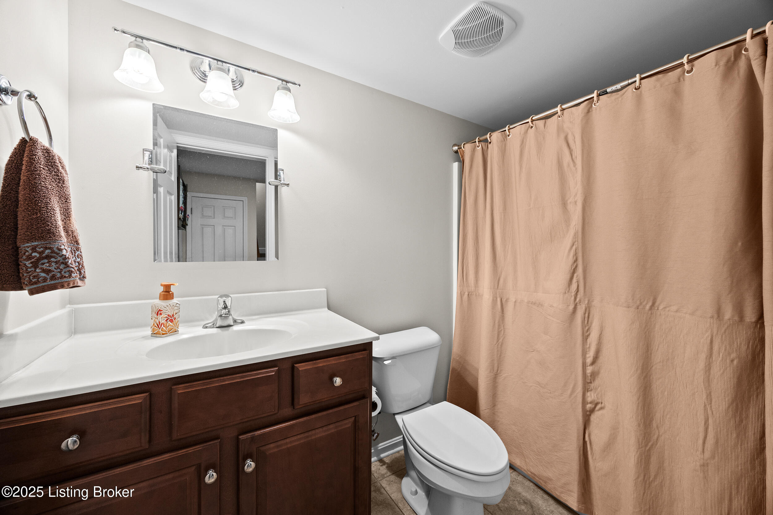 1505 Church Side Dr, Goshen