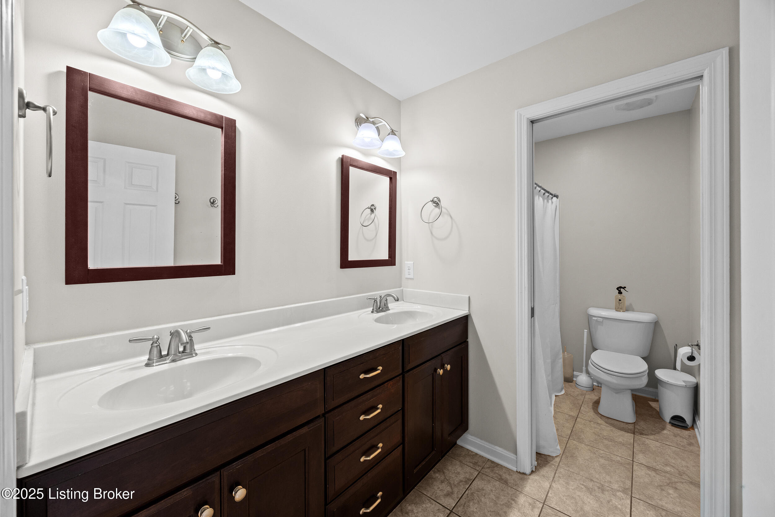 1505 Church Side Dr, Goshen