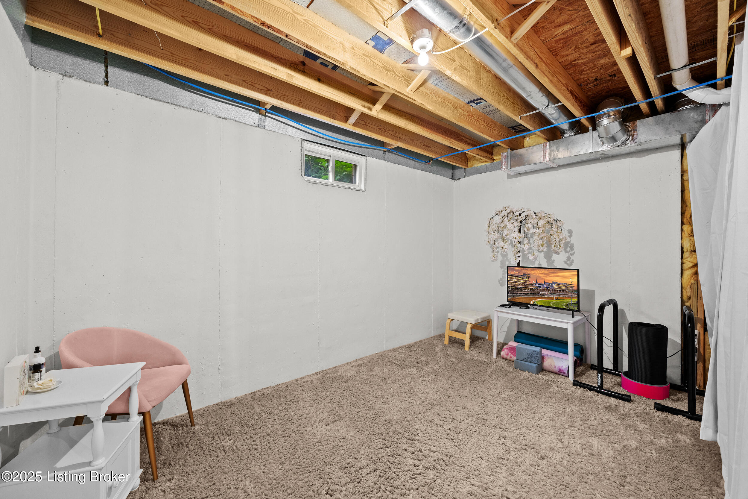 1505 Church Side Dr, Goshen