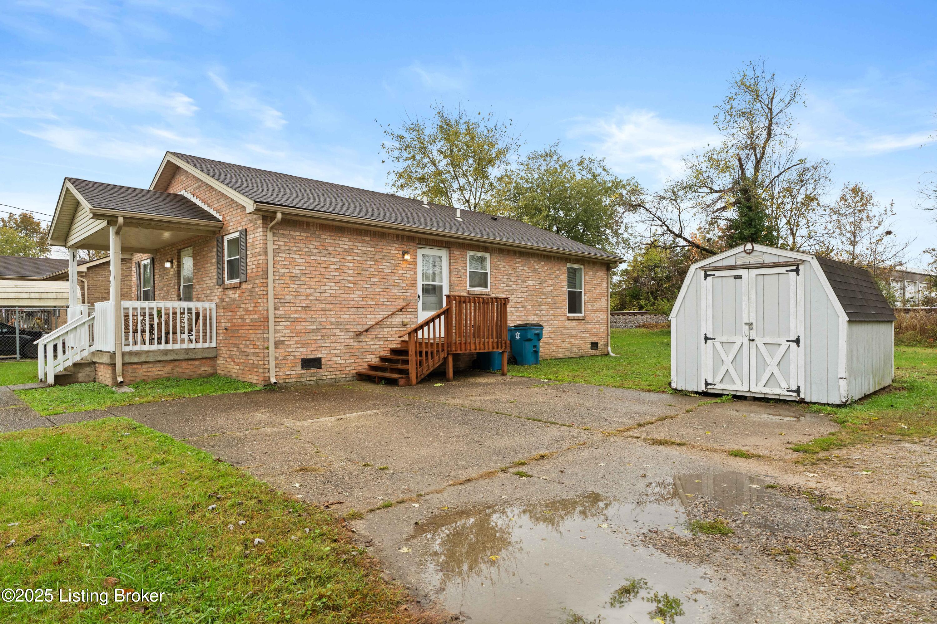 105 Cedar Ave
