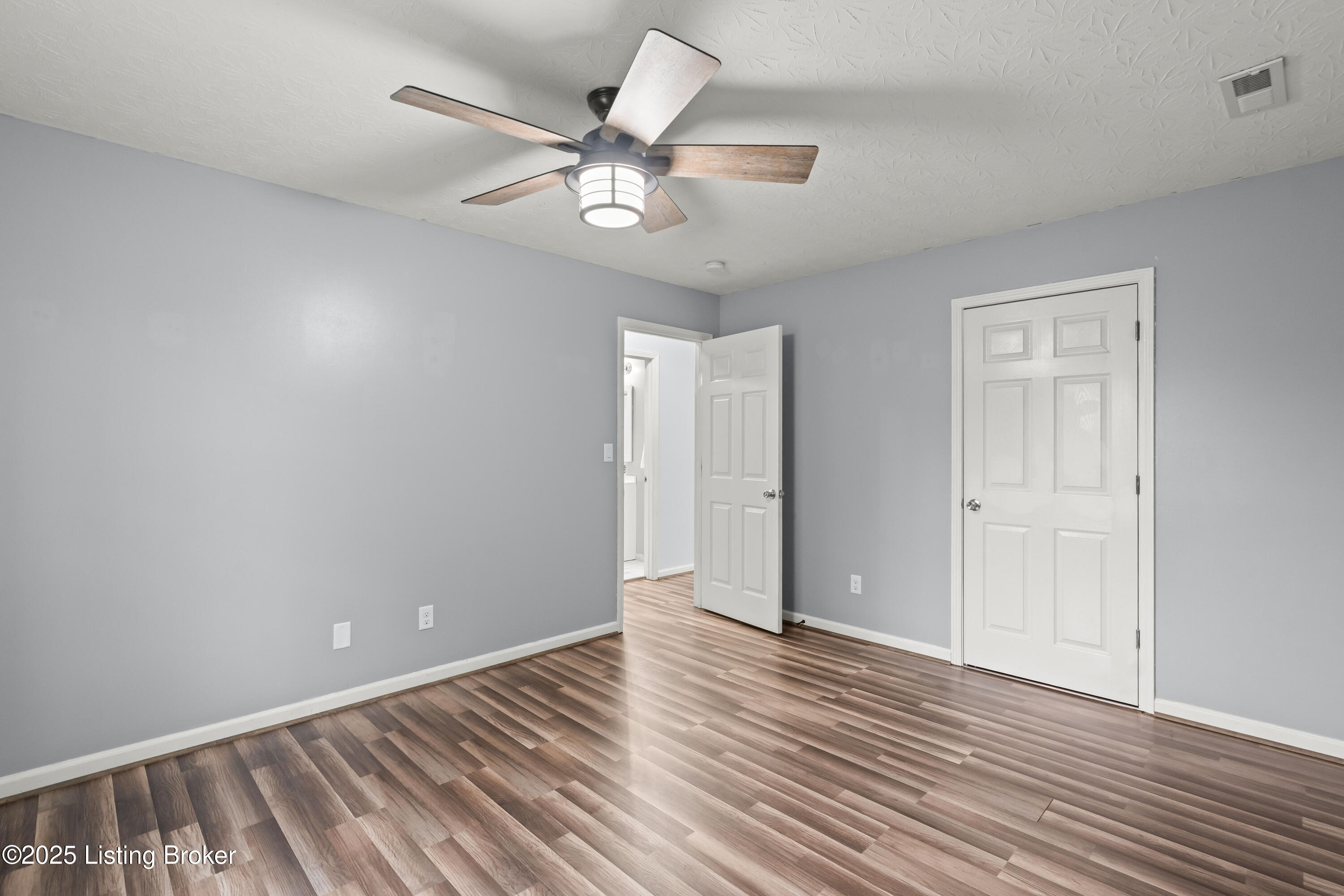105 Cedar Ave