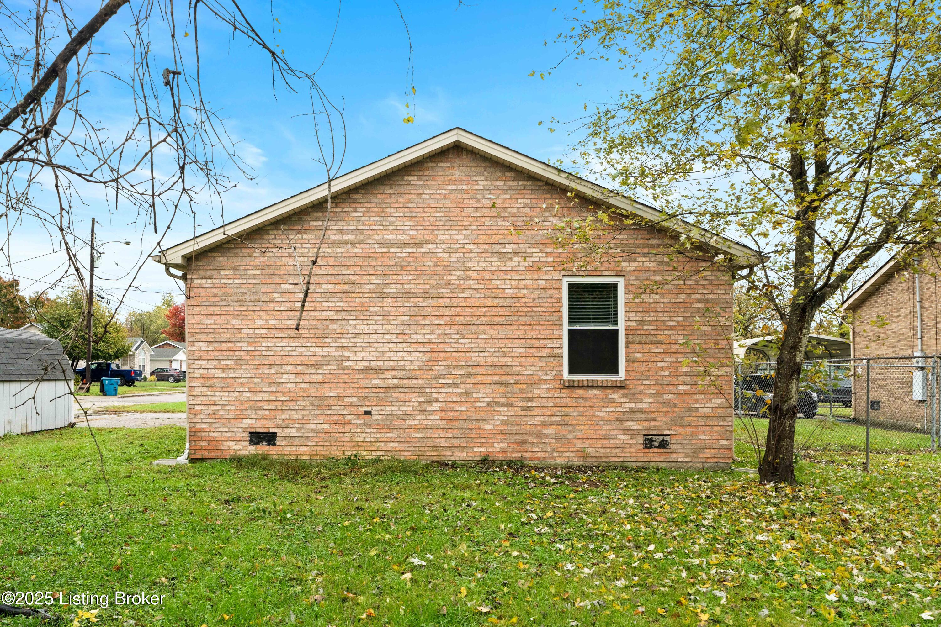 105 Cedar Ave