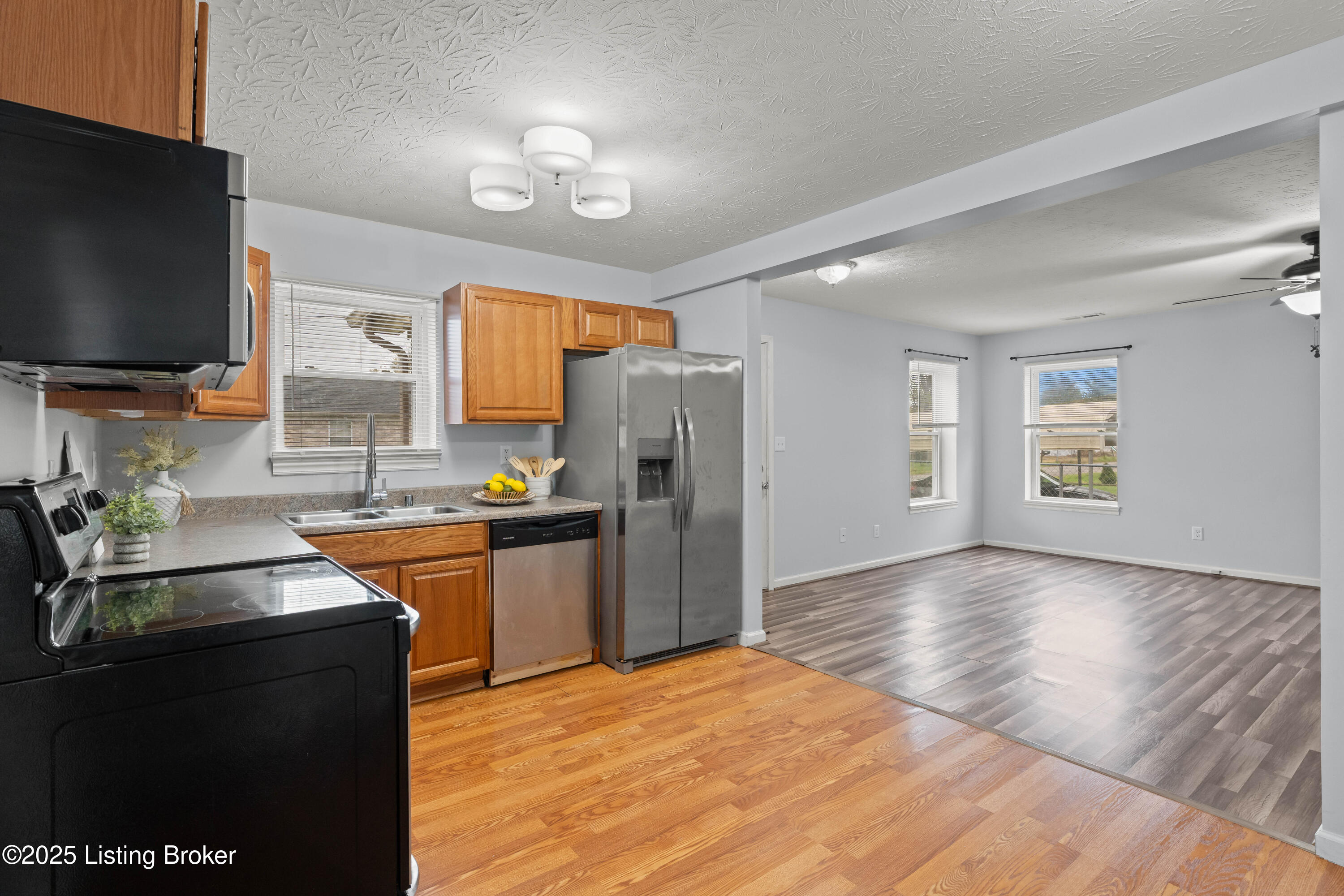 105 Cedar Ave