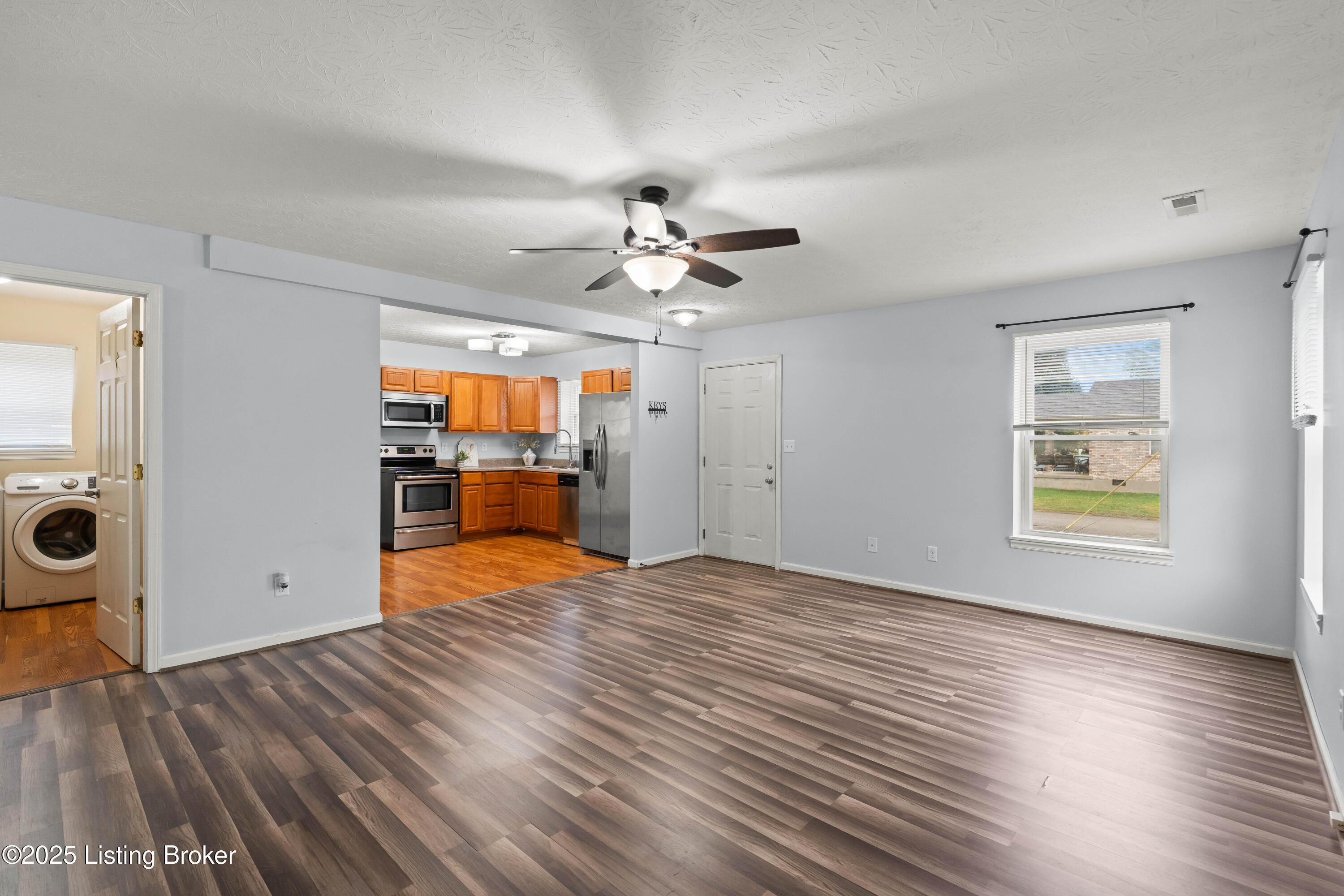 105 Cedar Ave