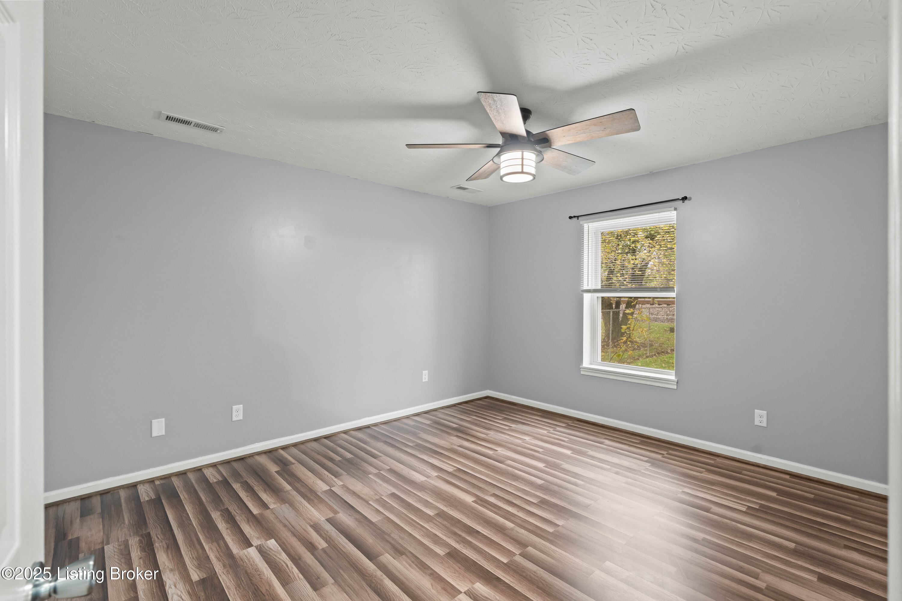 105 Cedar Ave
