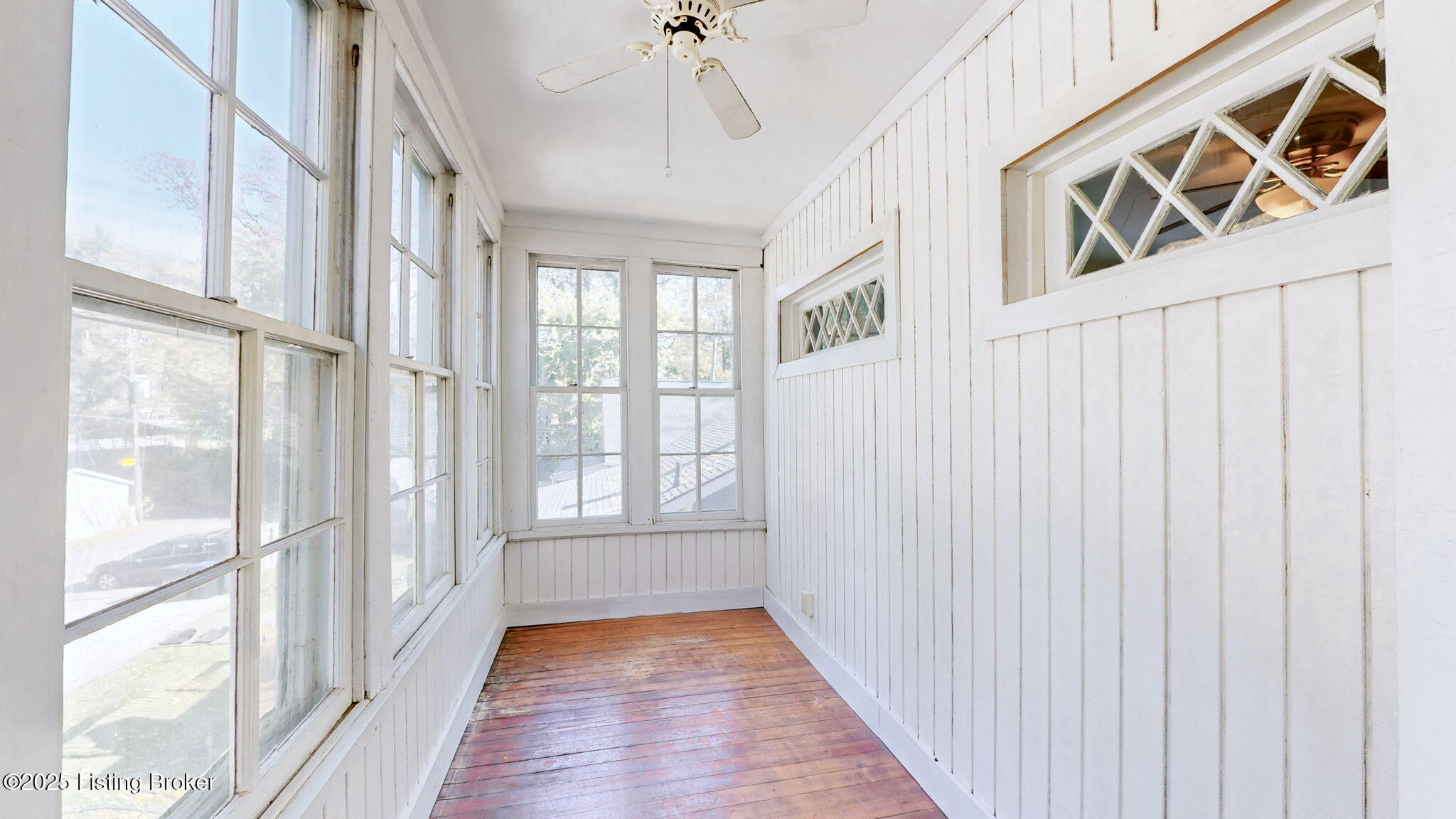 5 Maple Ct