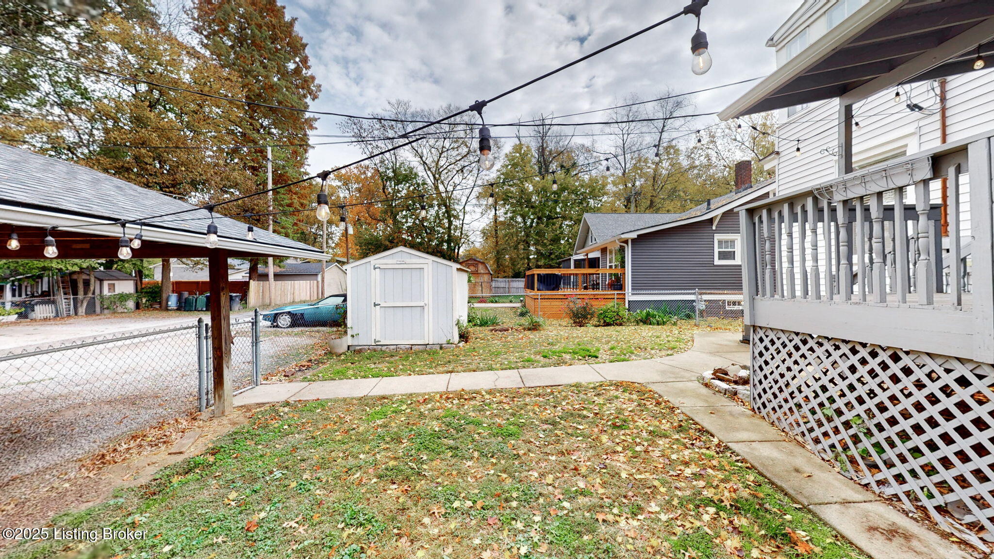5 Maple Ct