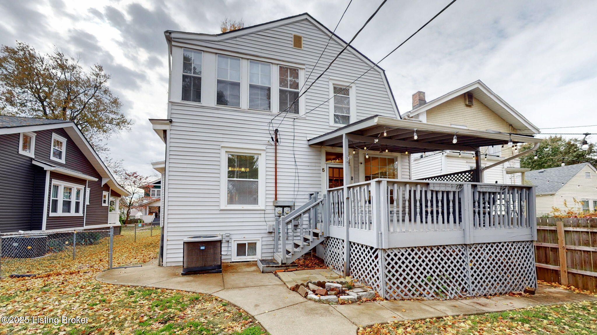 5 Maple Ct