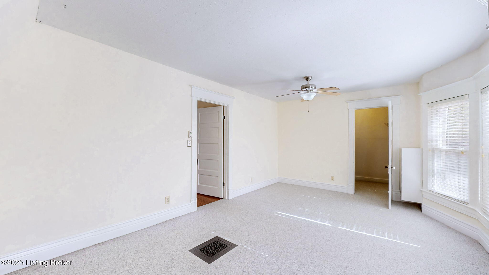 5 Maple Ct