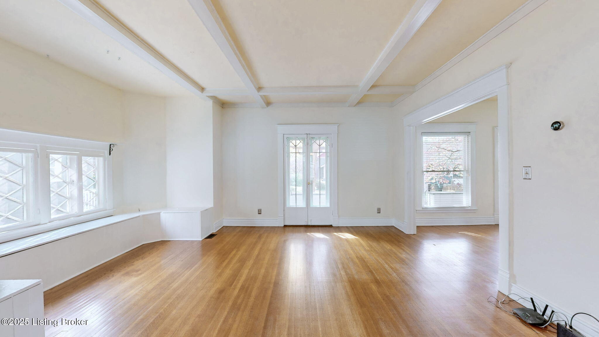 5 Maple Ct