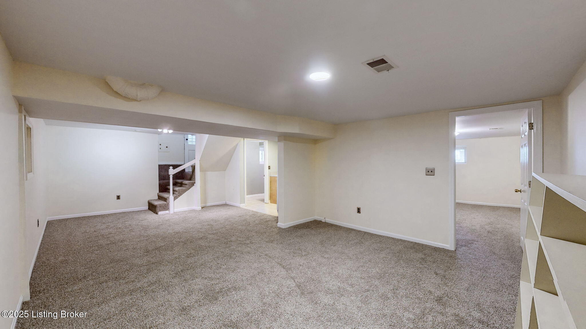 5 Maple Ct