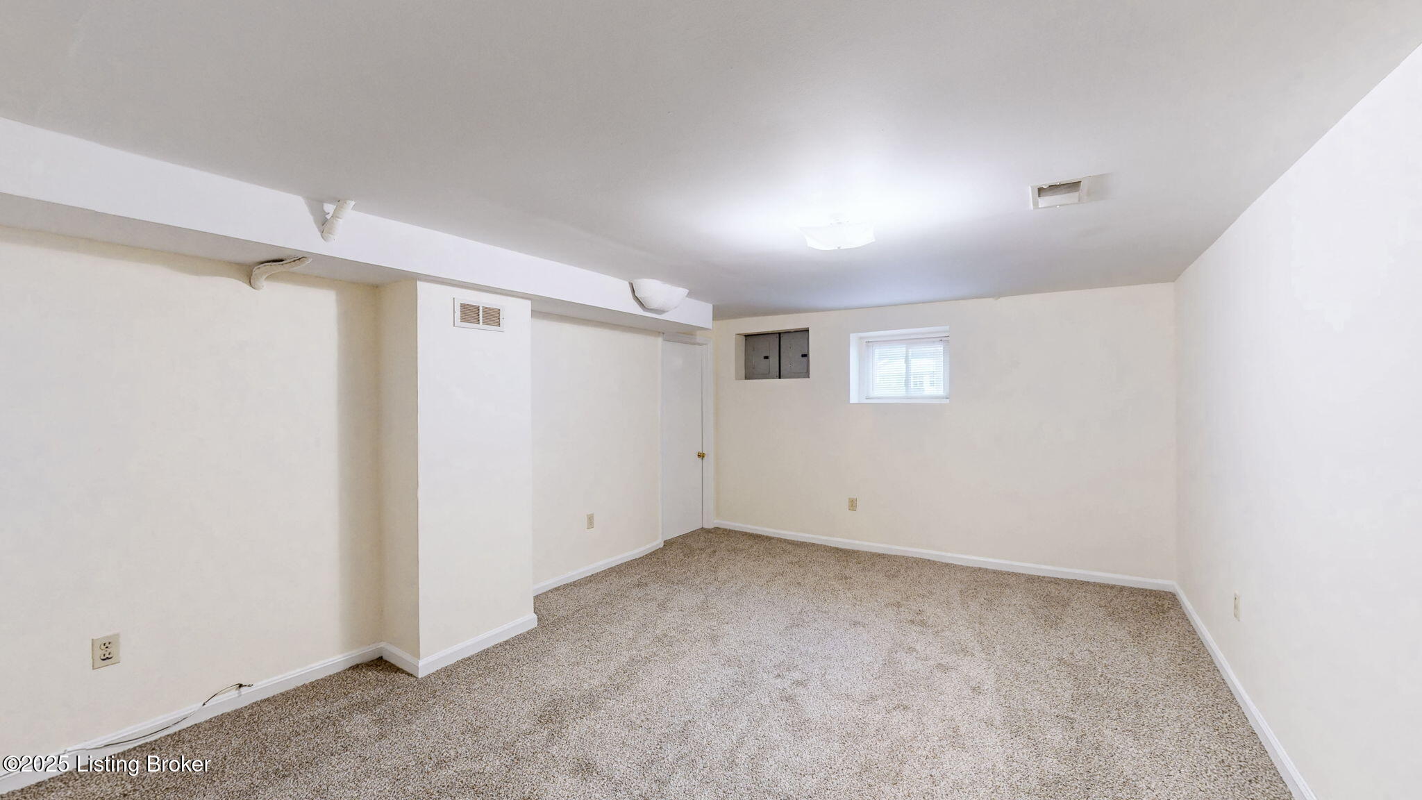 5 Maple Ct