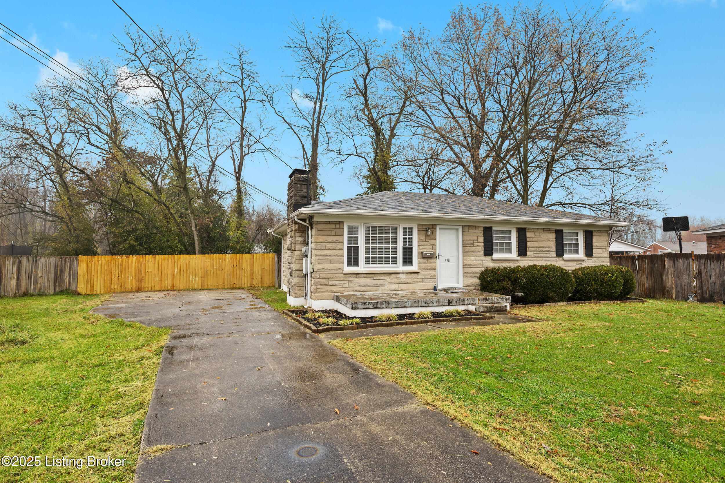 4811 Fister Ct