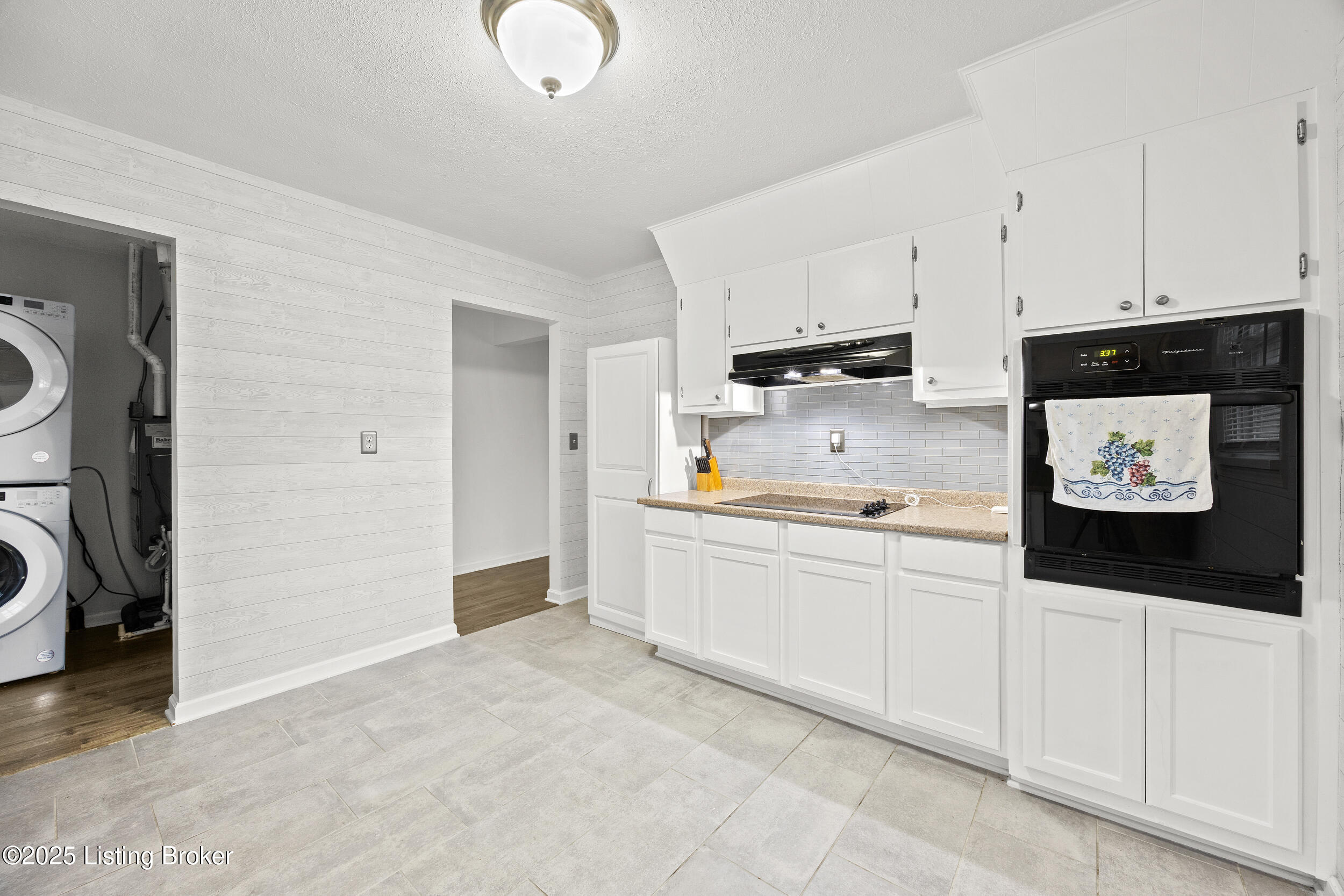 4811 Fister Ct