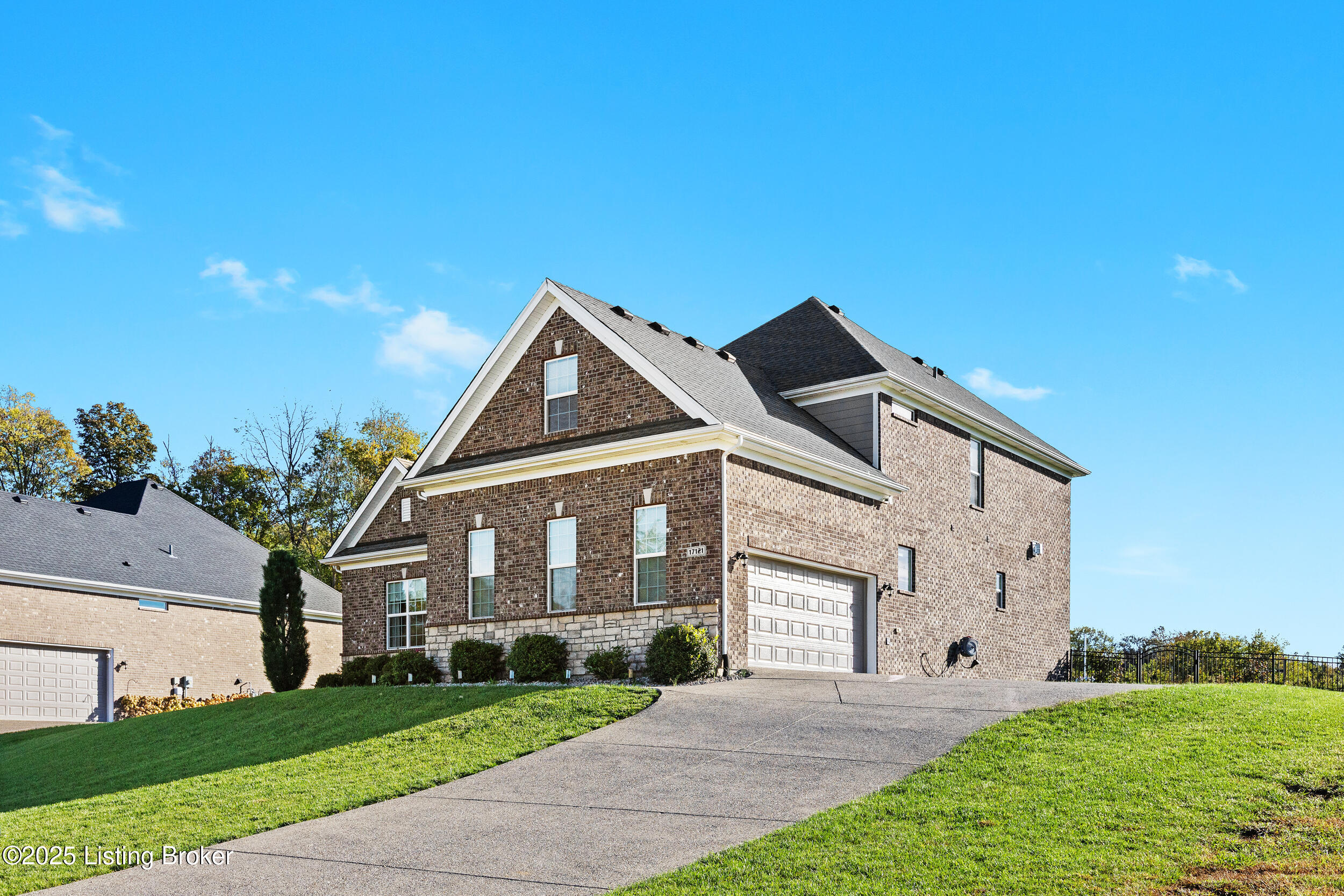 17121 Shakes Creek Dr