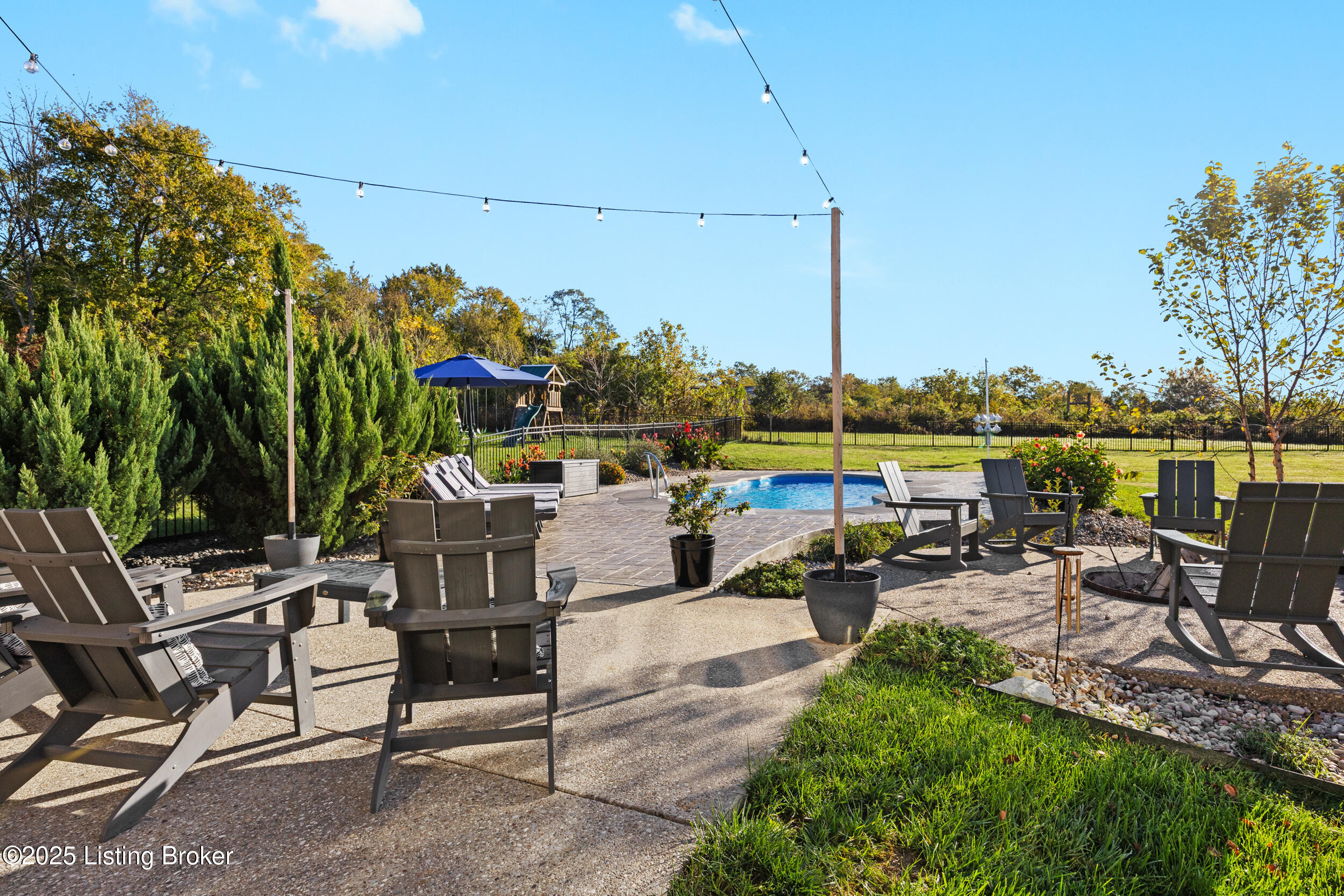 17121 Shakes Creek Dr