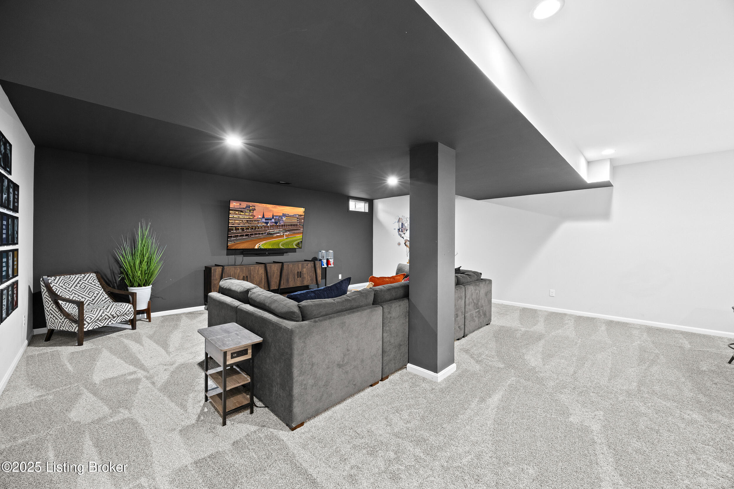 17121 Shakes Creek Dr