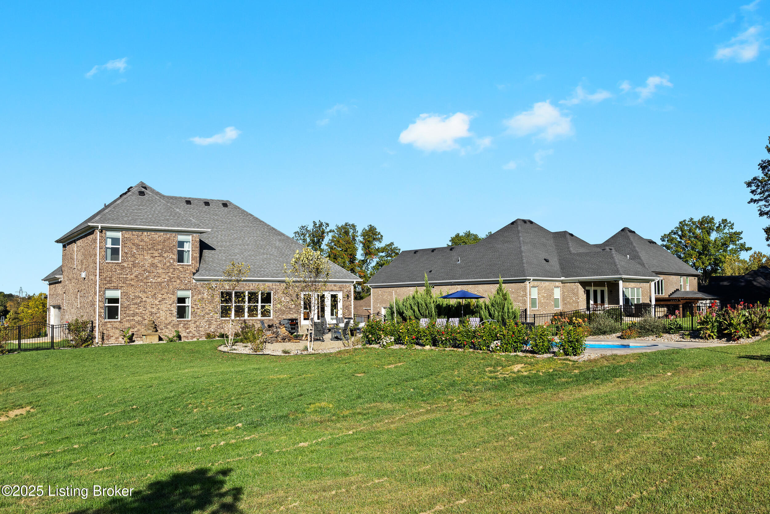 17121 Shakes Creek Dr