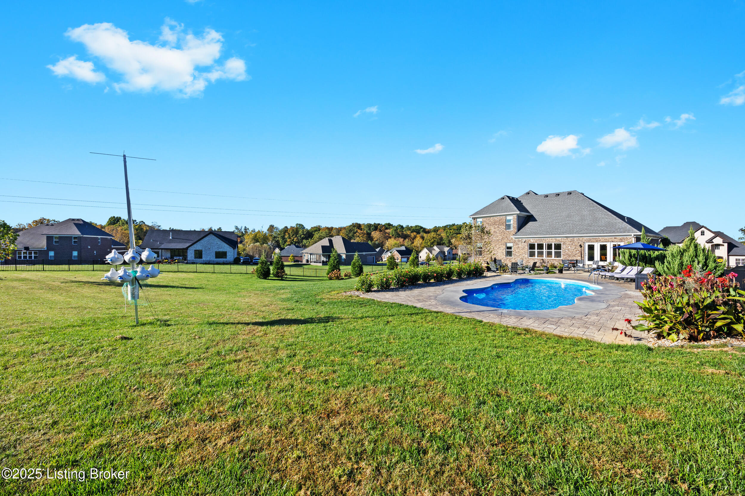 17121 Shakes Creek Dr