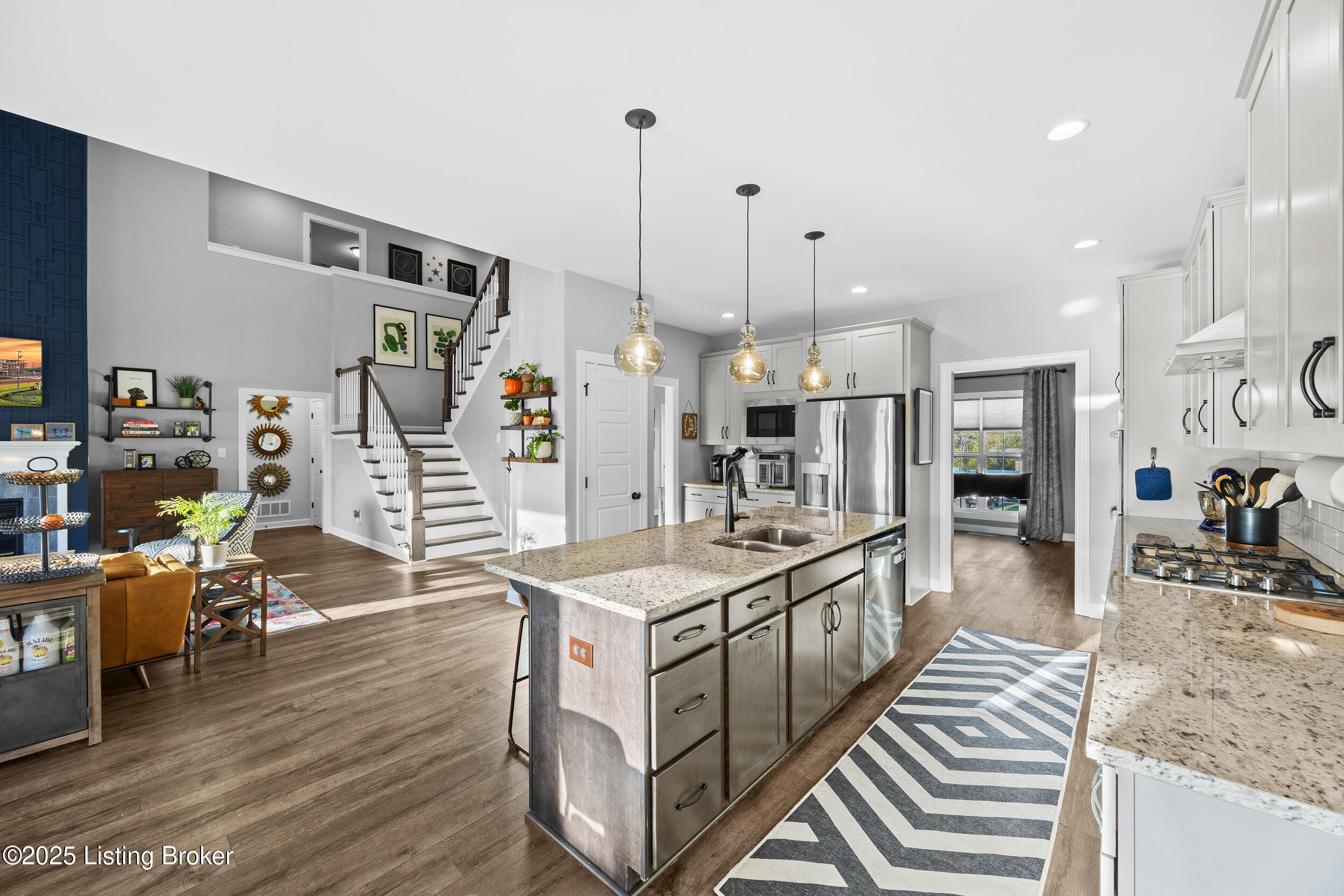 17121 Shakes Creek Dr