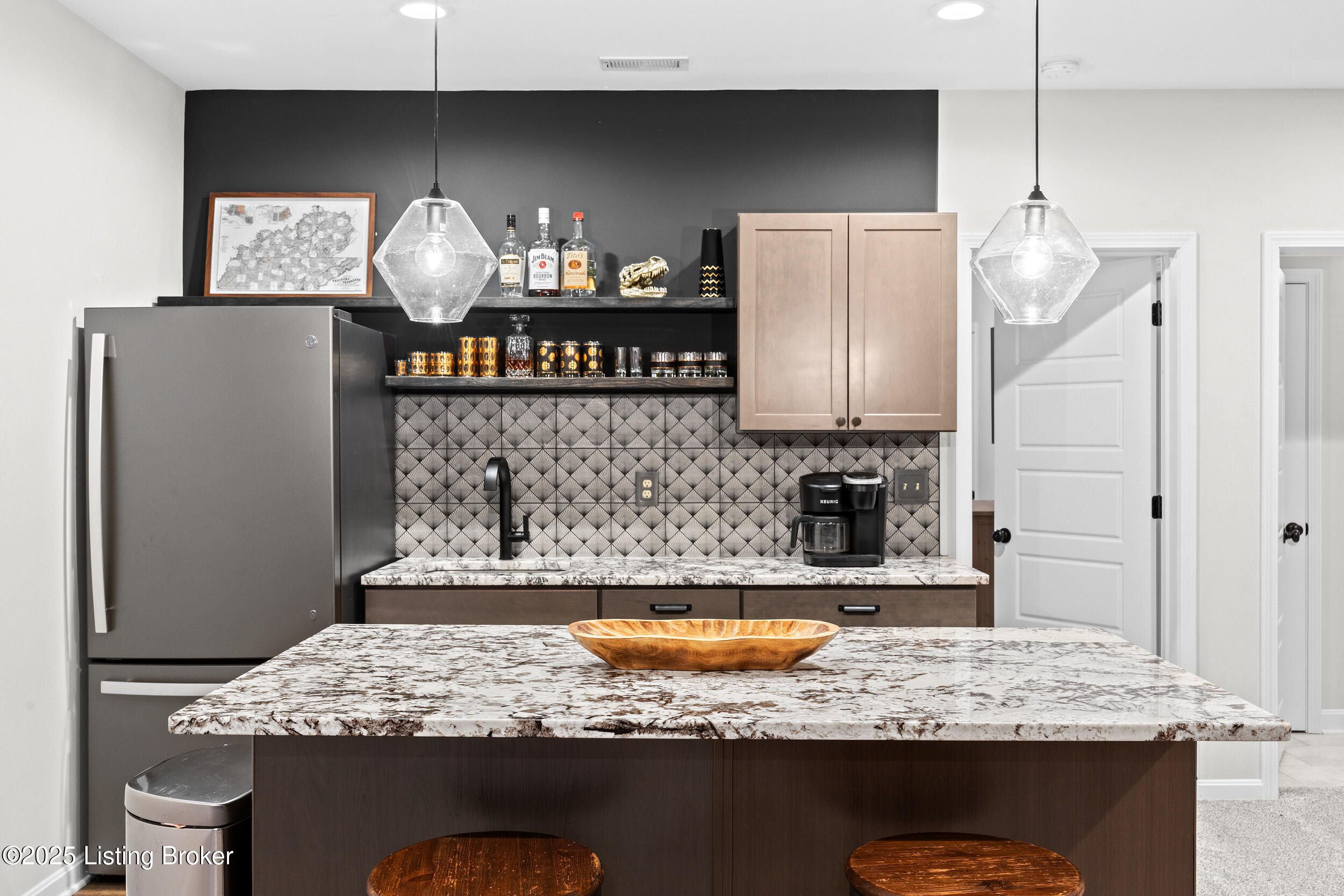 17121 Shakes Creek Dr