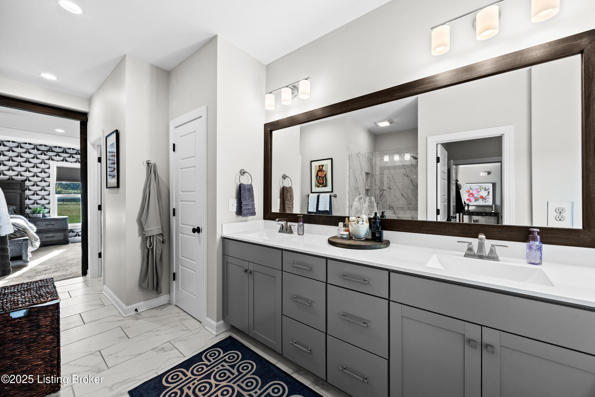 17121 Shakes Creek Dr