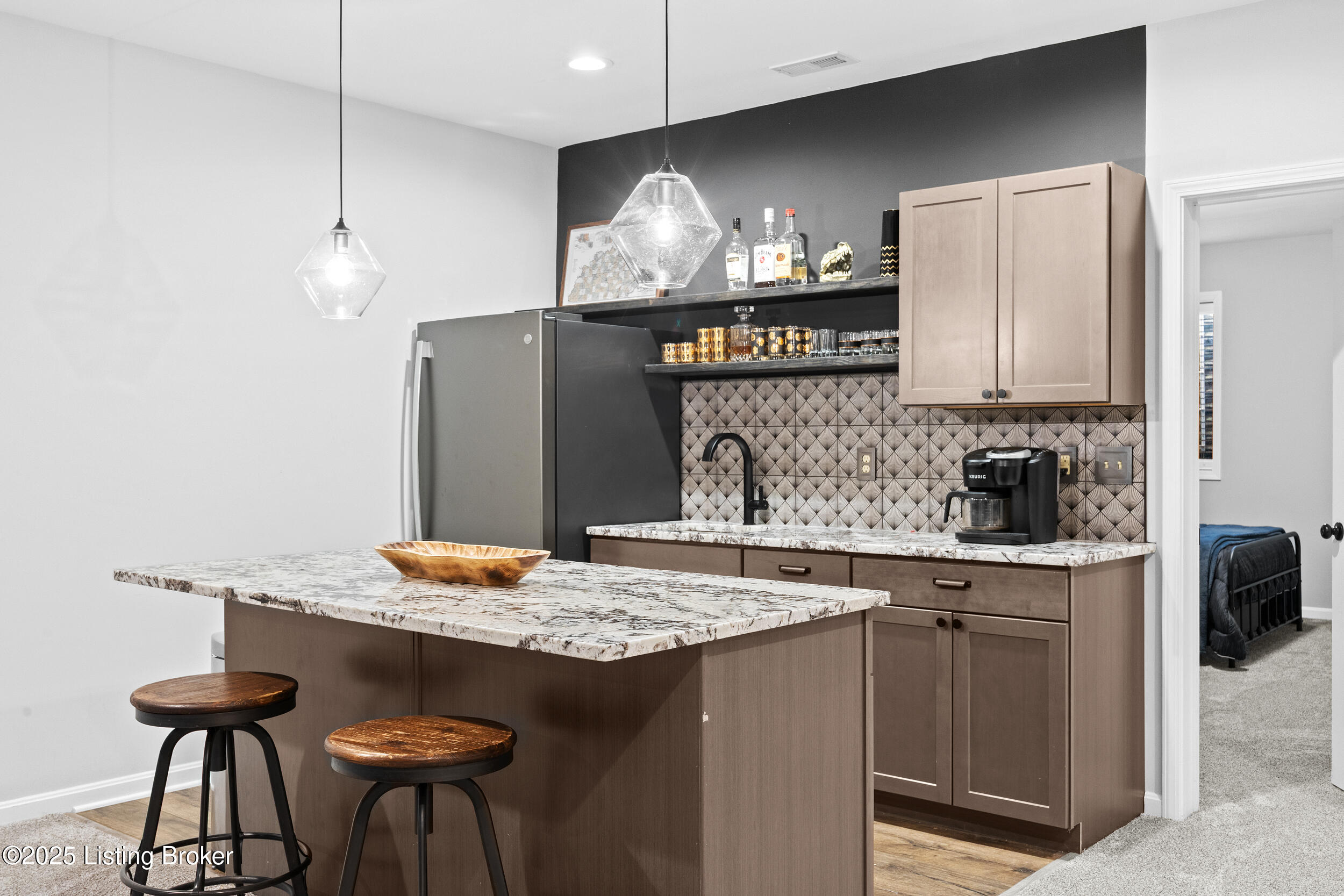 17121 Shakes Creek Dr