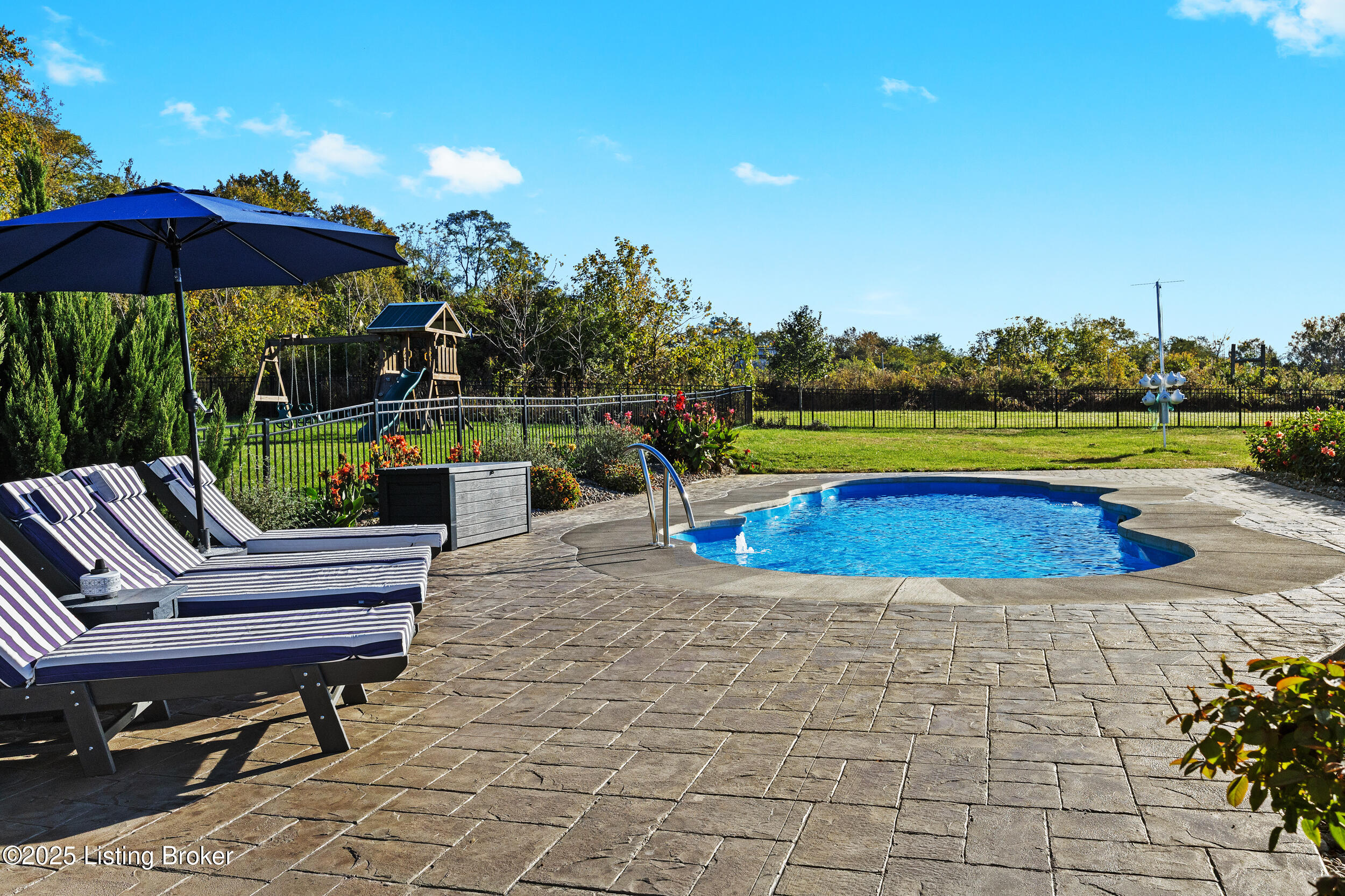 17121 Shakes Creek Dr