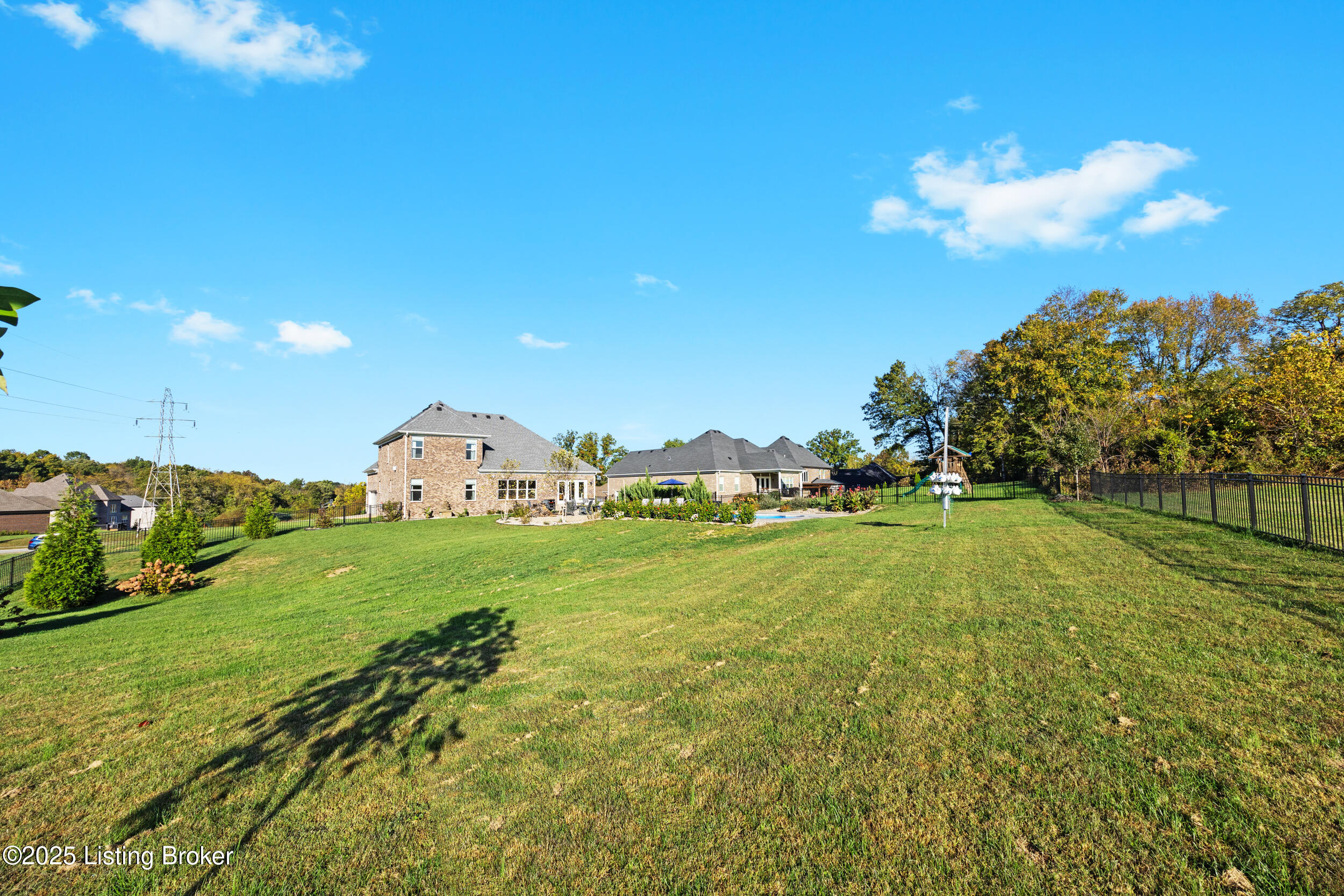 17121 Shakes Creek Dr