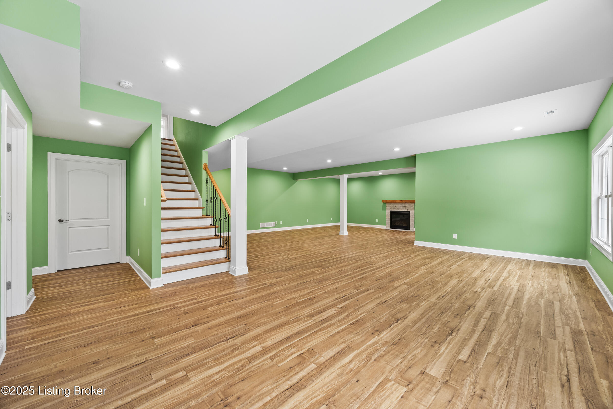 1508 Lincoln Hill Way